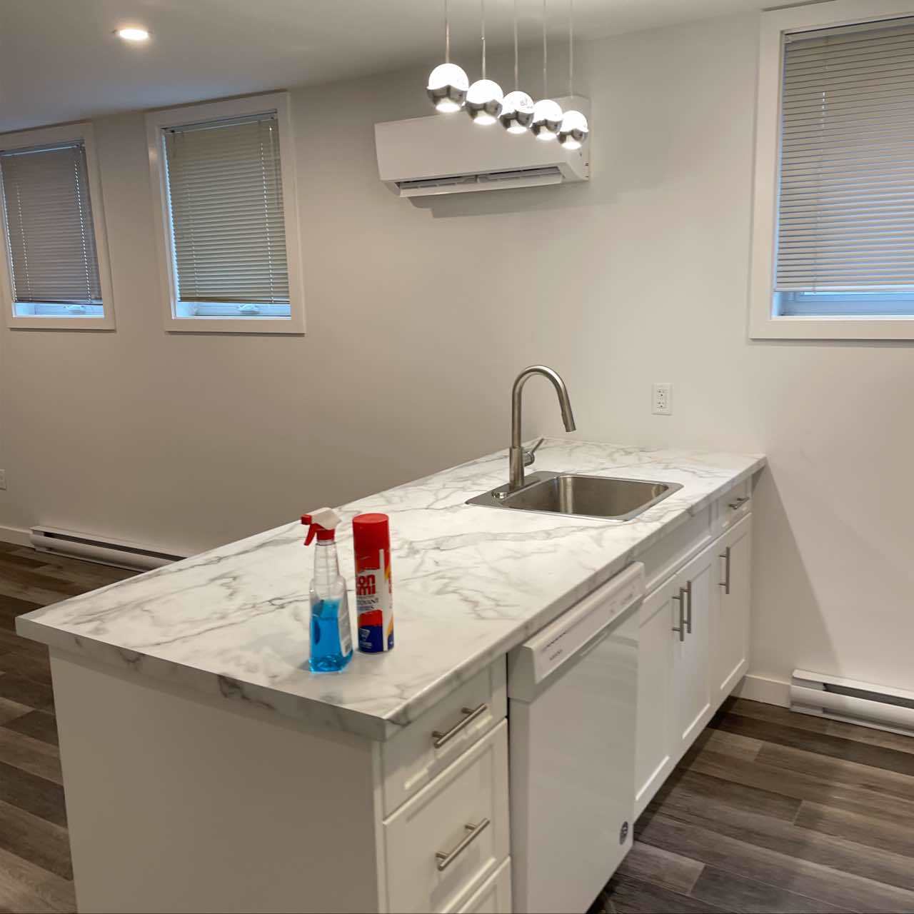 84-86 Dufferin Avenue - 84-9 property image