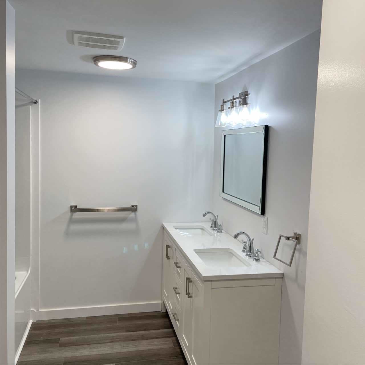 84-86 Dufferin Avenue - 84-9 property image