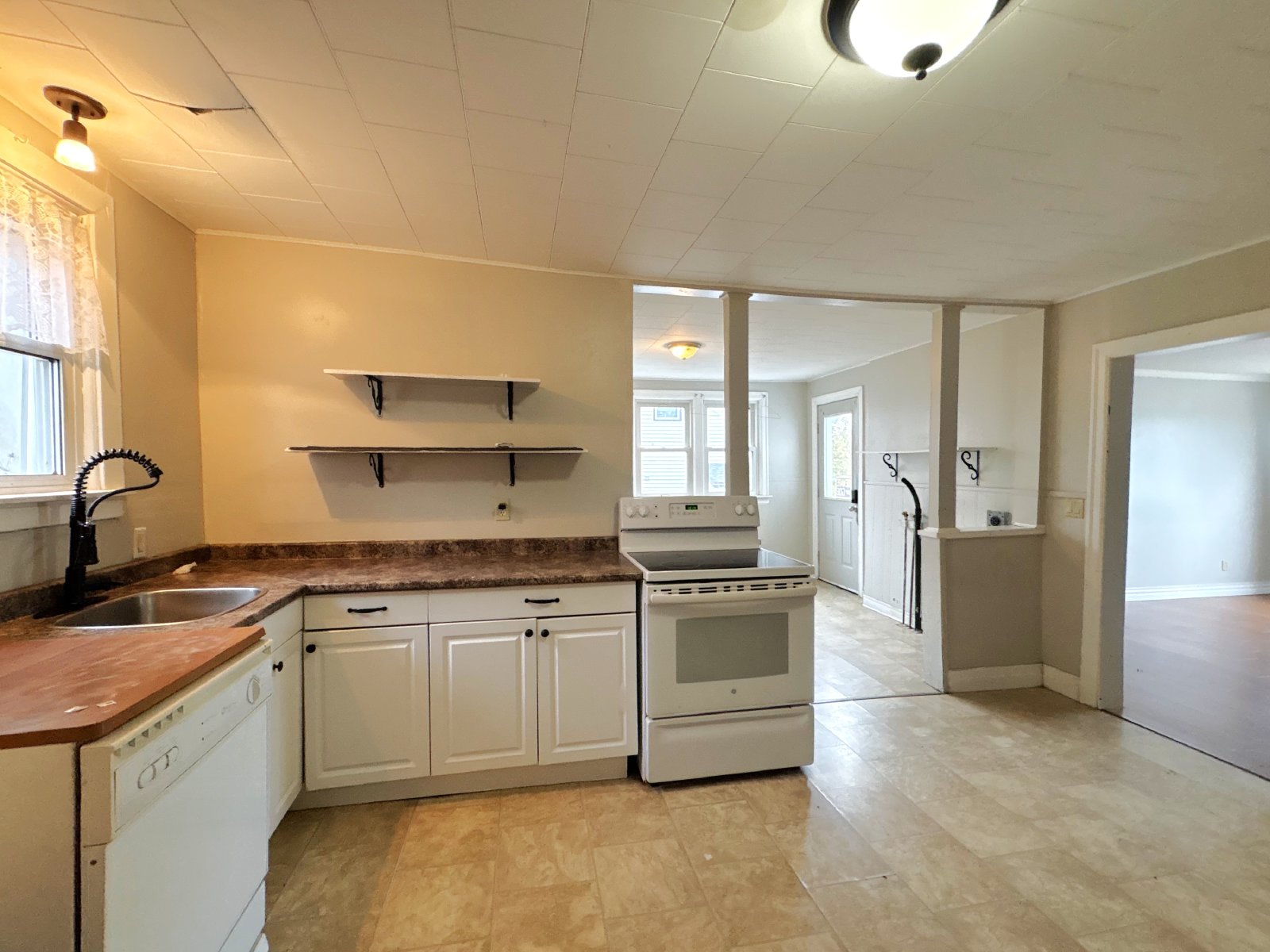 66 Pokiok RD - 1 (Lower) property image