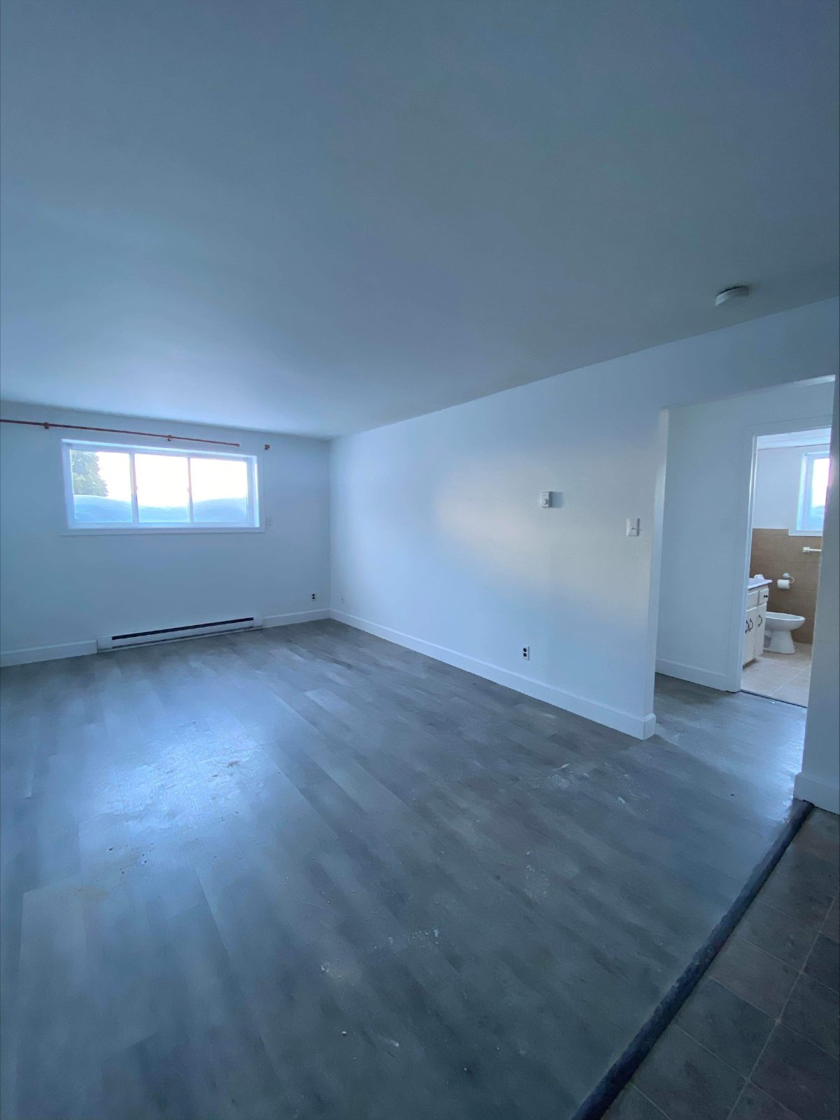 615 Chalmers Court - 2 property image