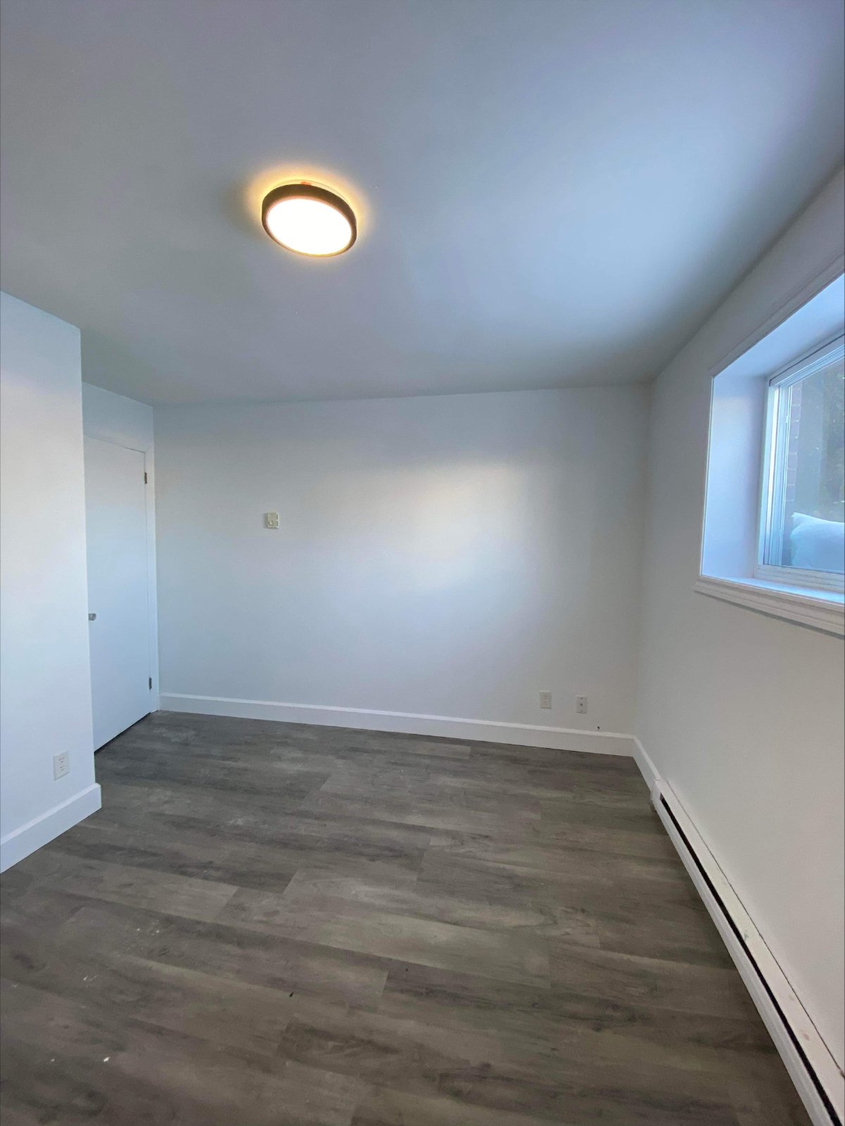 615 Chalmers Court - 2 property image