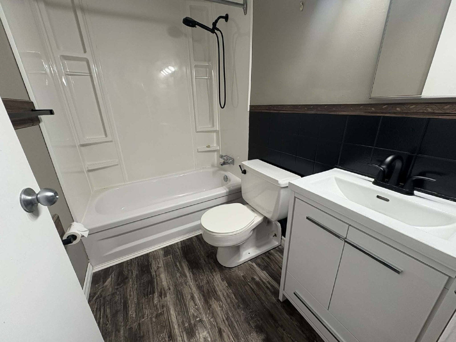411 Ellerdale Street - 107 property image