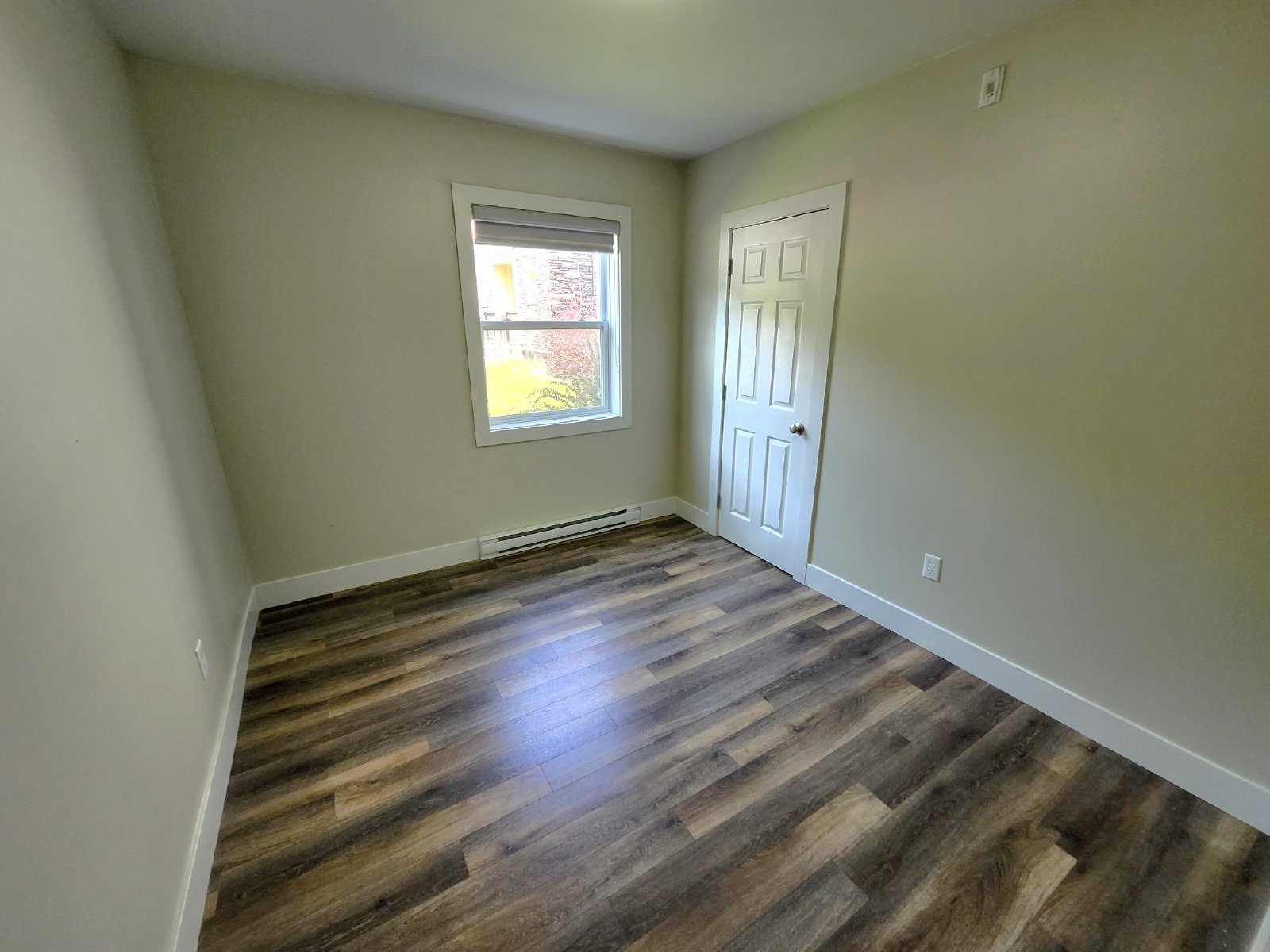 12 Mitchell Street - 10 property image