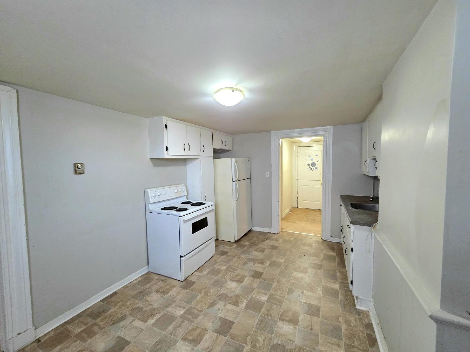 28-32 Wentworth Street - 1 property image