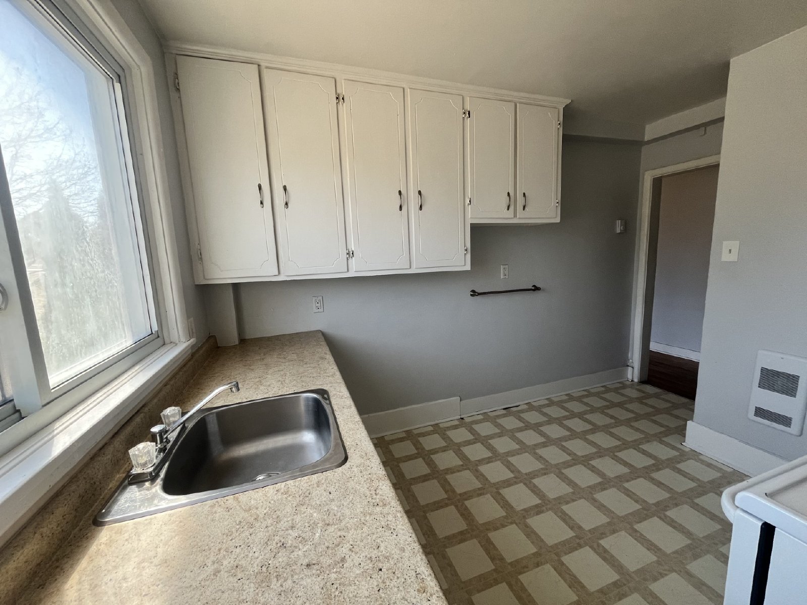 445 Covert Street - 9 property image