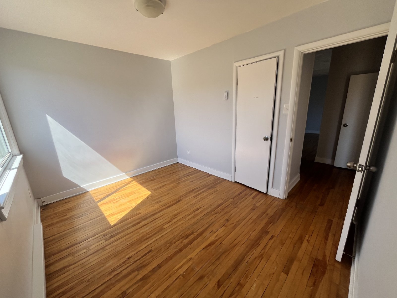 445 Covert Street - 9 property image