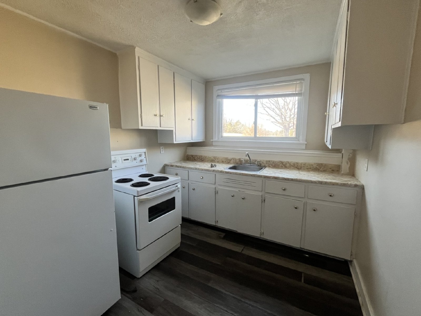 445 Covert Street - 2 property image