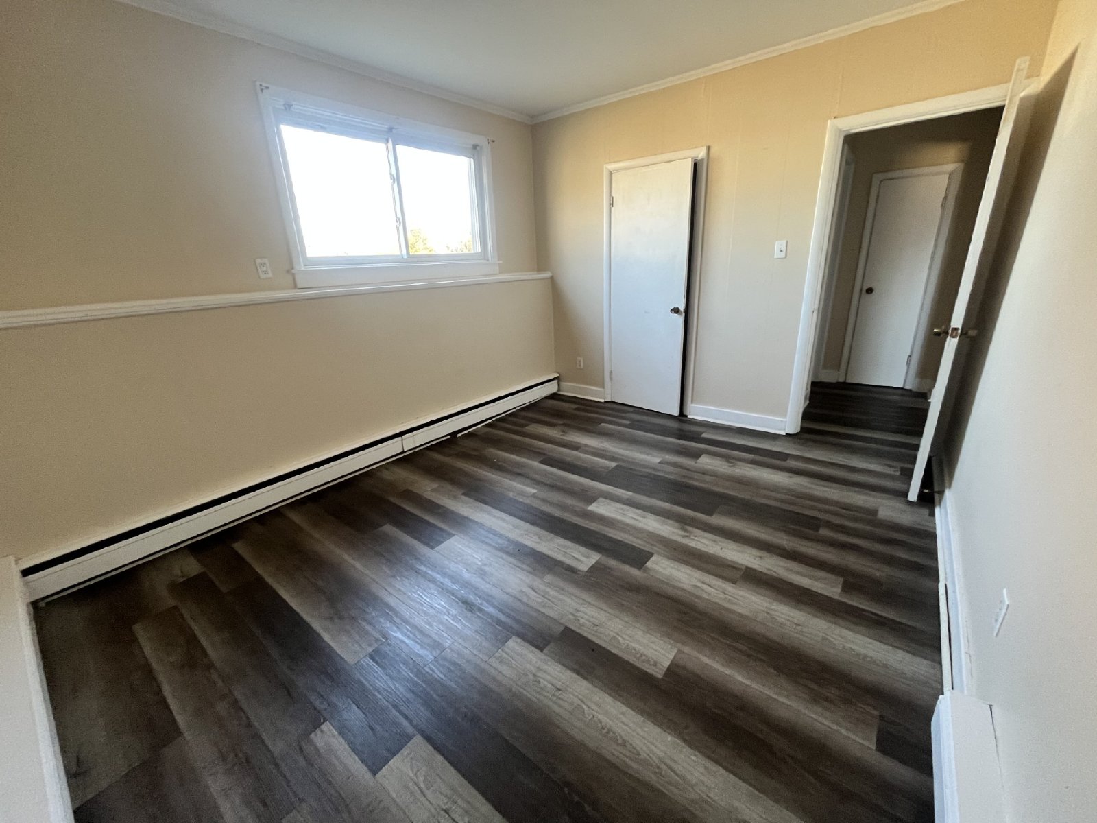 445 Covert Street - 2 property image