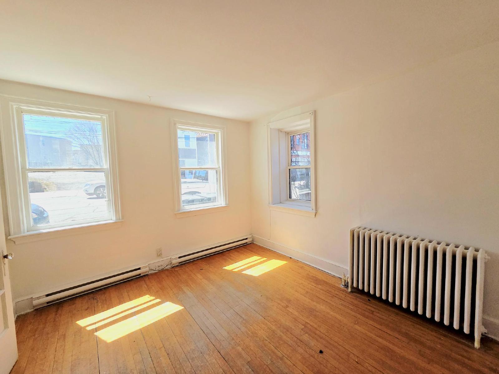 325 Main Street North - 1 property image