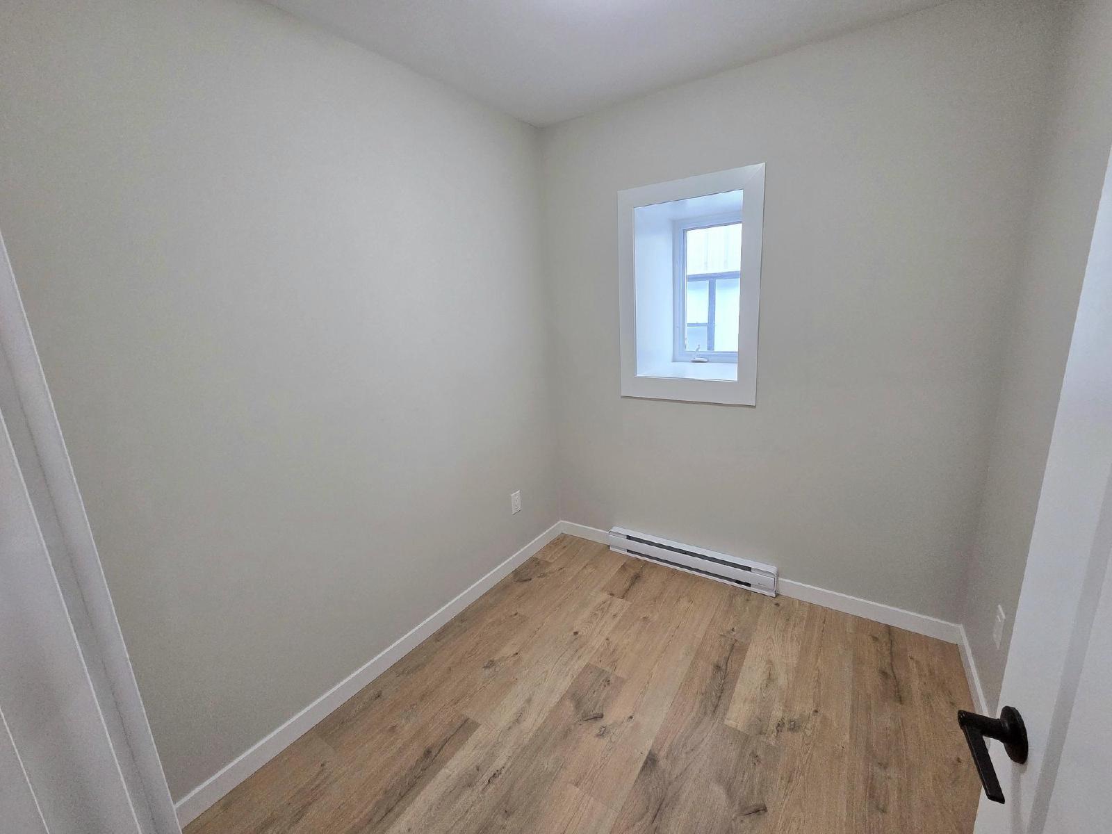 210 Canterbury Street / 15 Lower Cove Loop - 5 property image