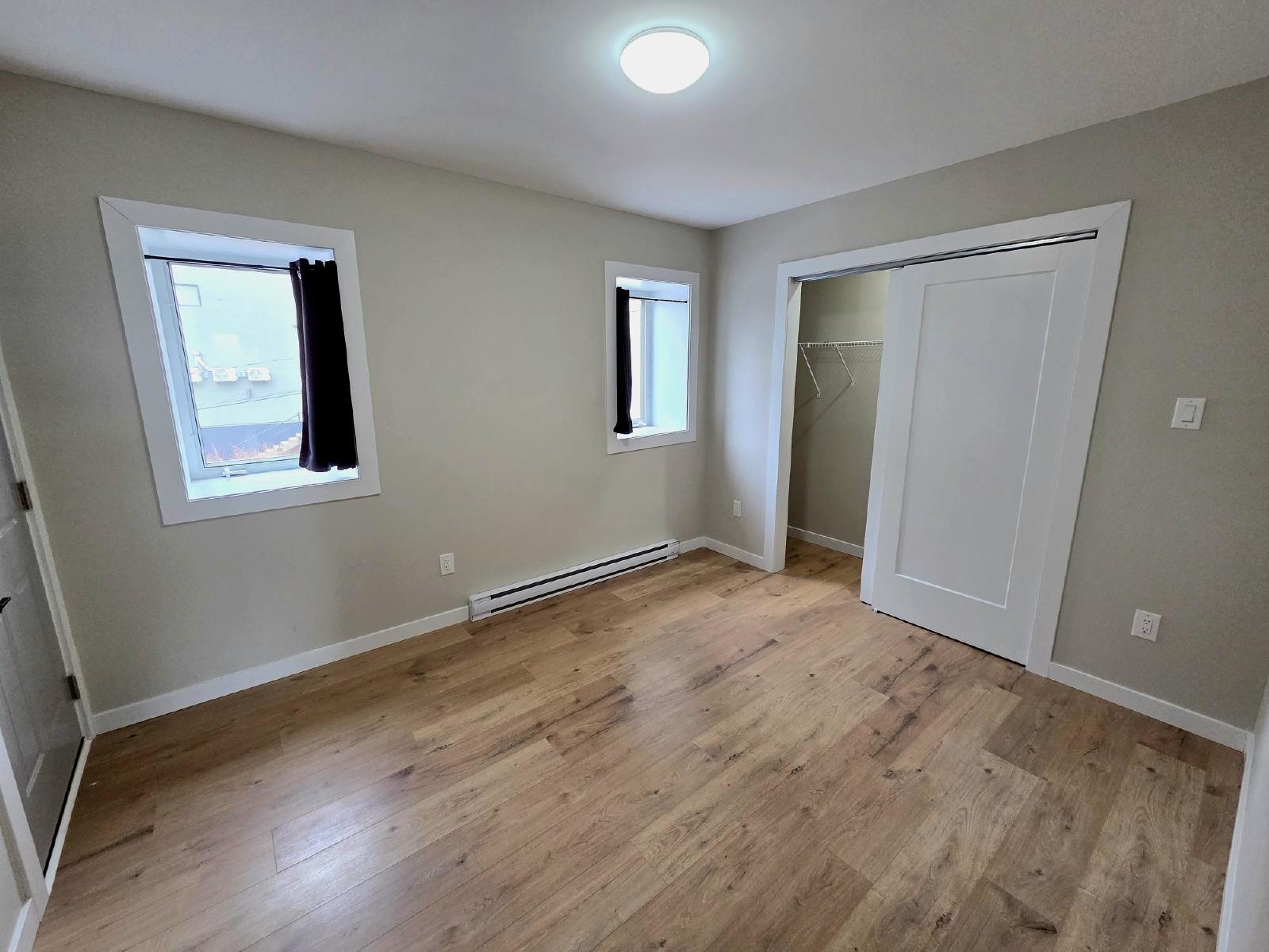 210 Canterbury Street / 15 Lower Cove Loop - 5 property image