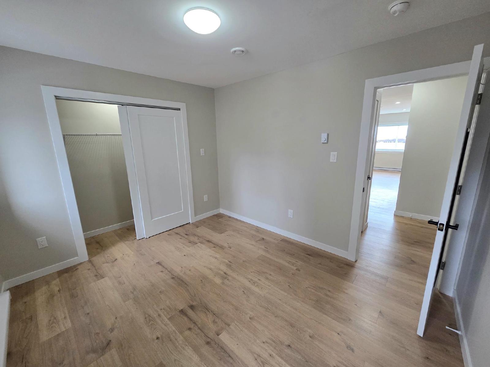 210 Canterbury Street / 15 Lower Cove Loop - 5 property image