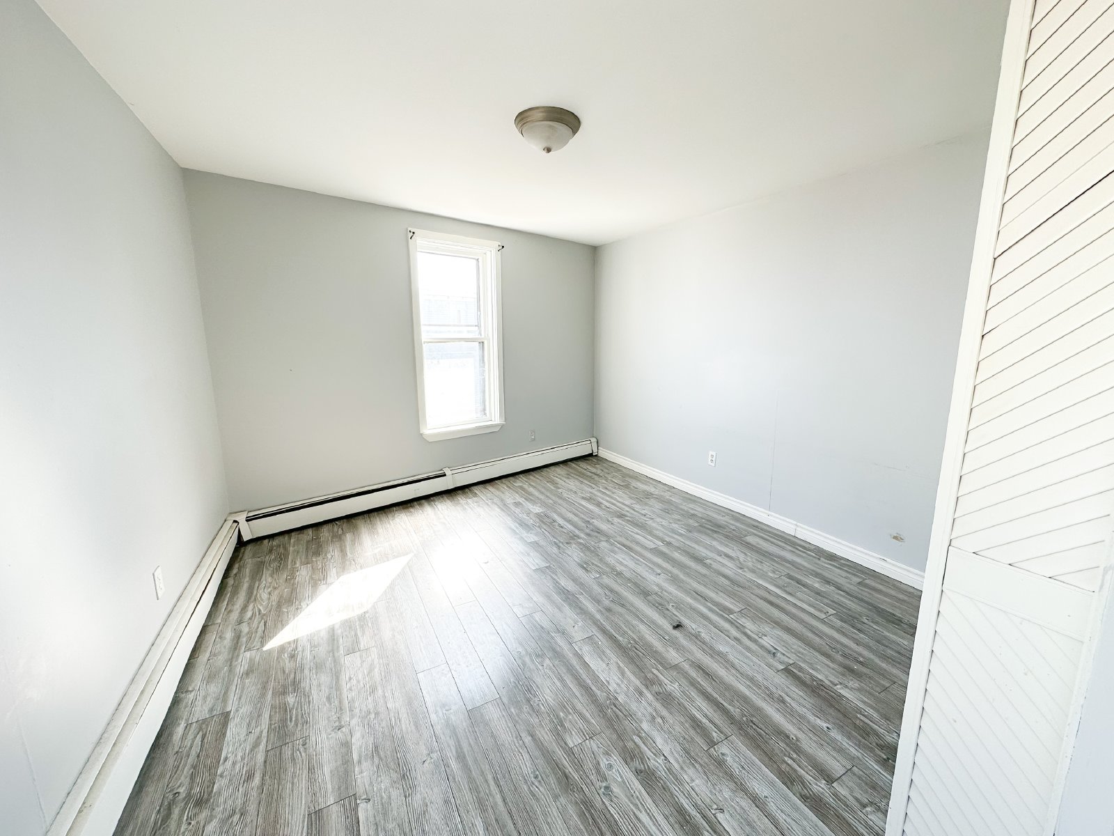 309-311 Duke Street West / 1 City Line - NEW - 1 City Line property image