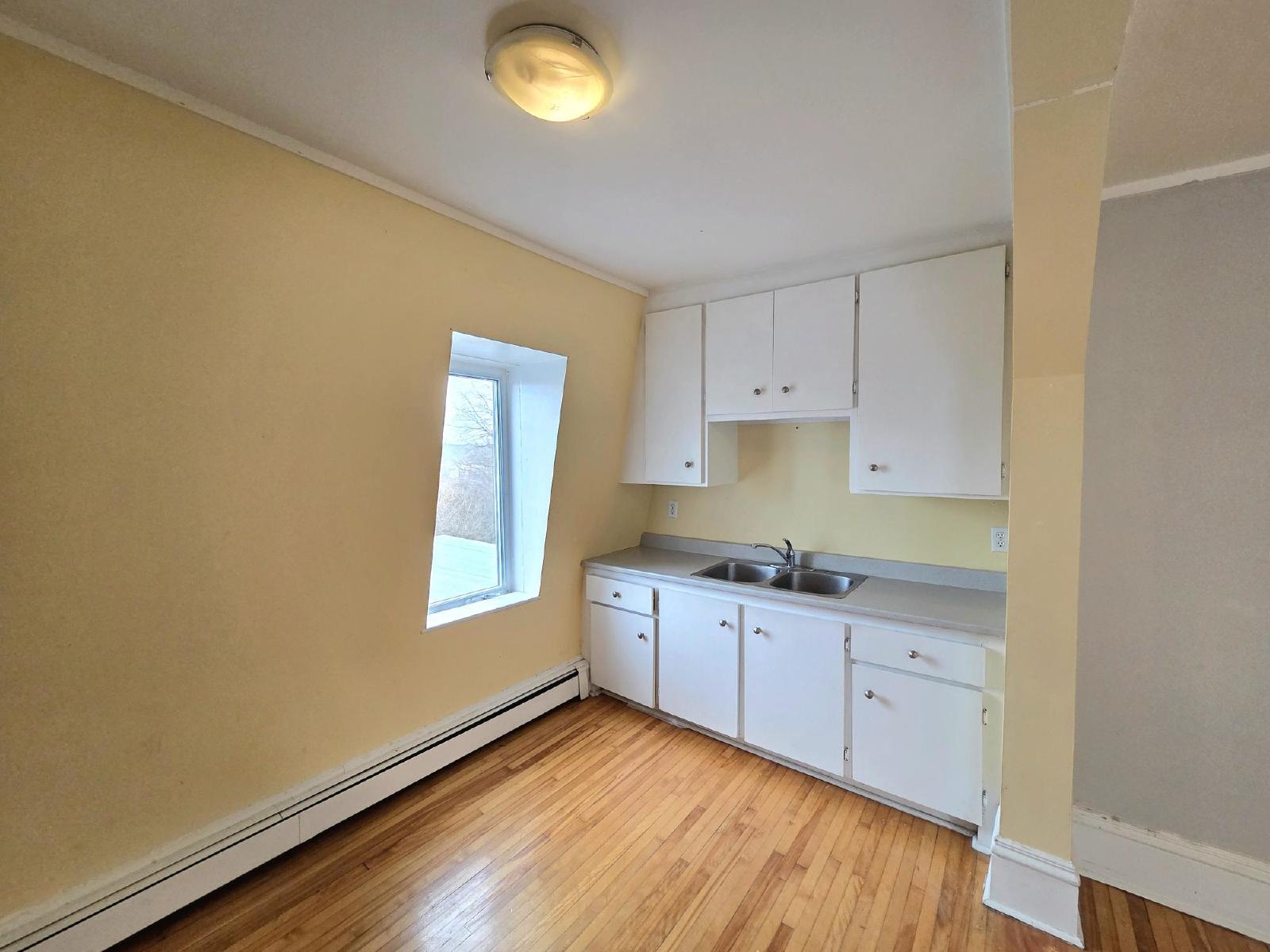 173 Douglas Avenue - 3 property image