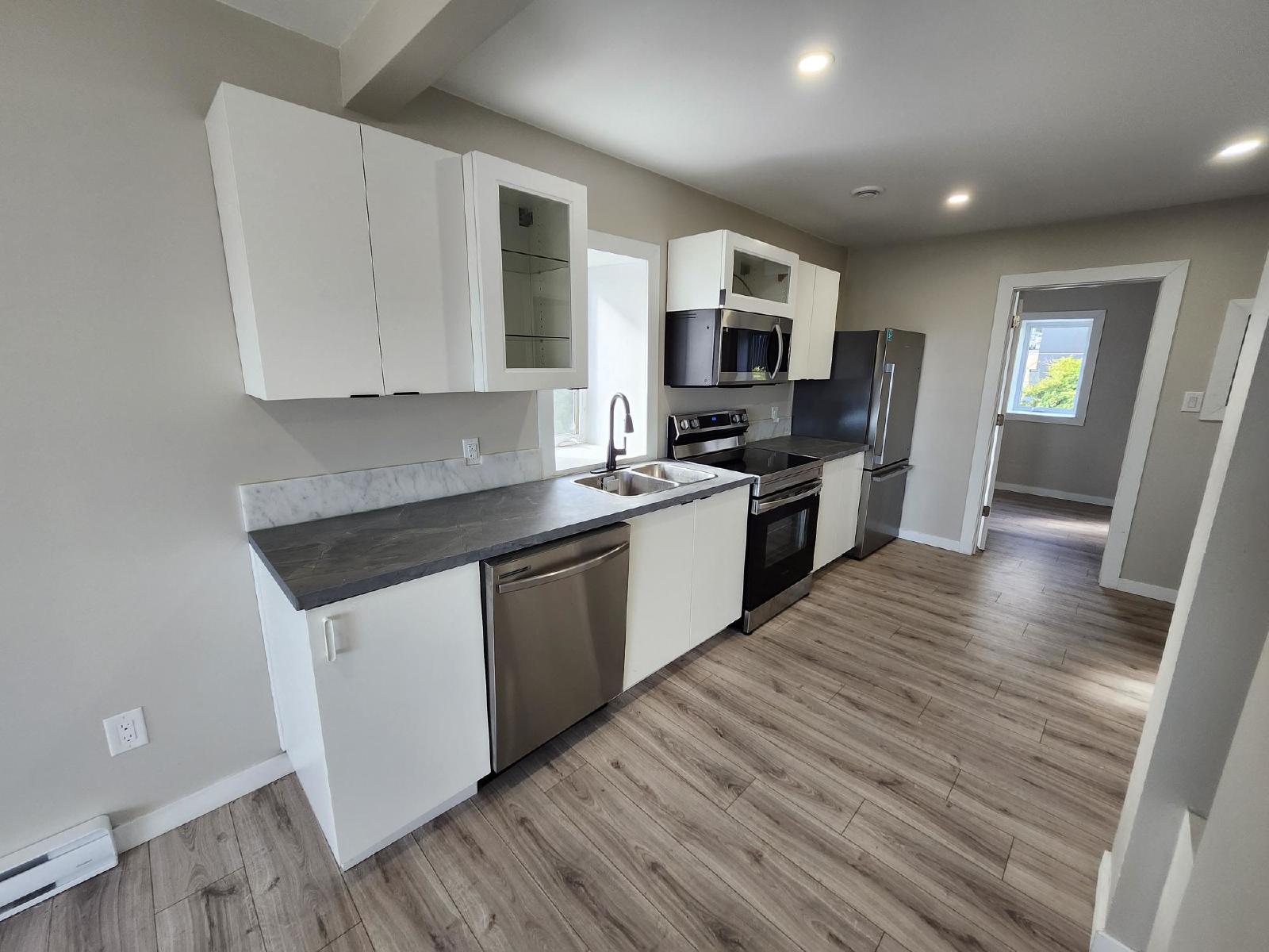 210 Canterbury Street / 15 Lower Cove Loop - 4 property image