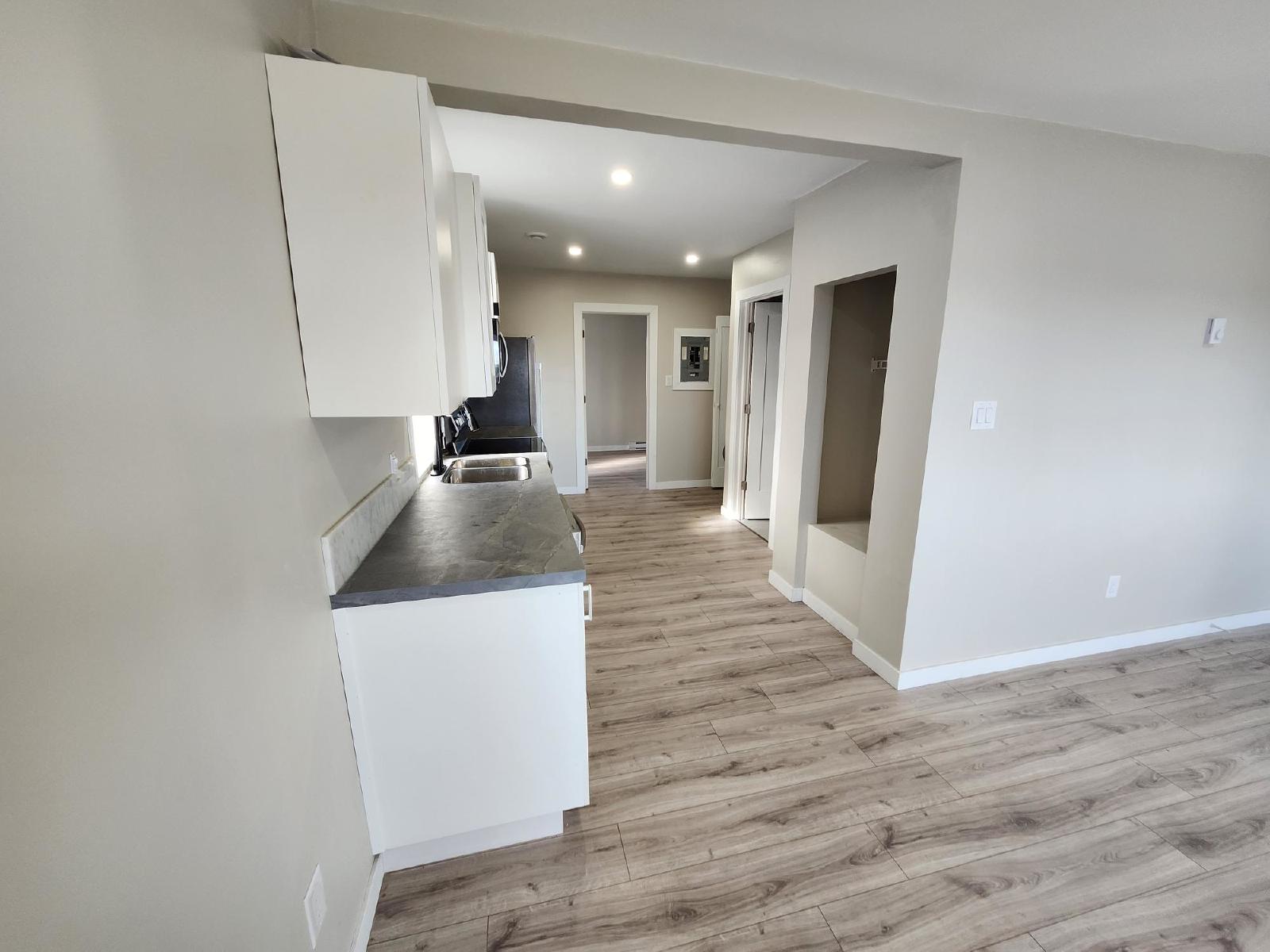 210 Canterbury Street / 15 Lower Cove Loop - 4 property image