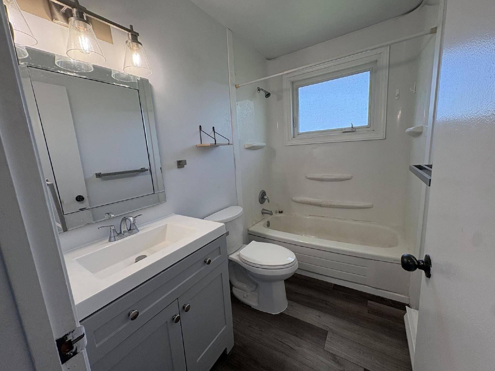 9 Green Valley Drive - 403 property image