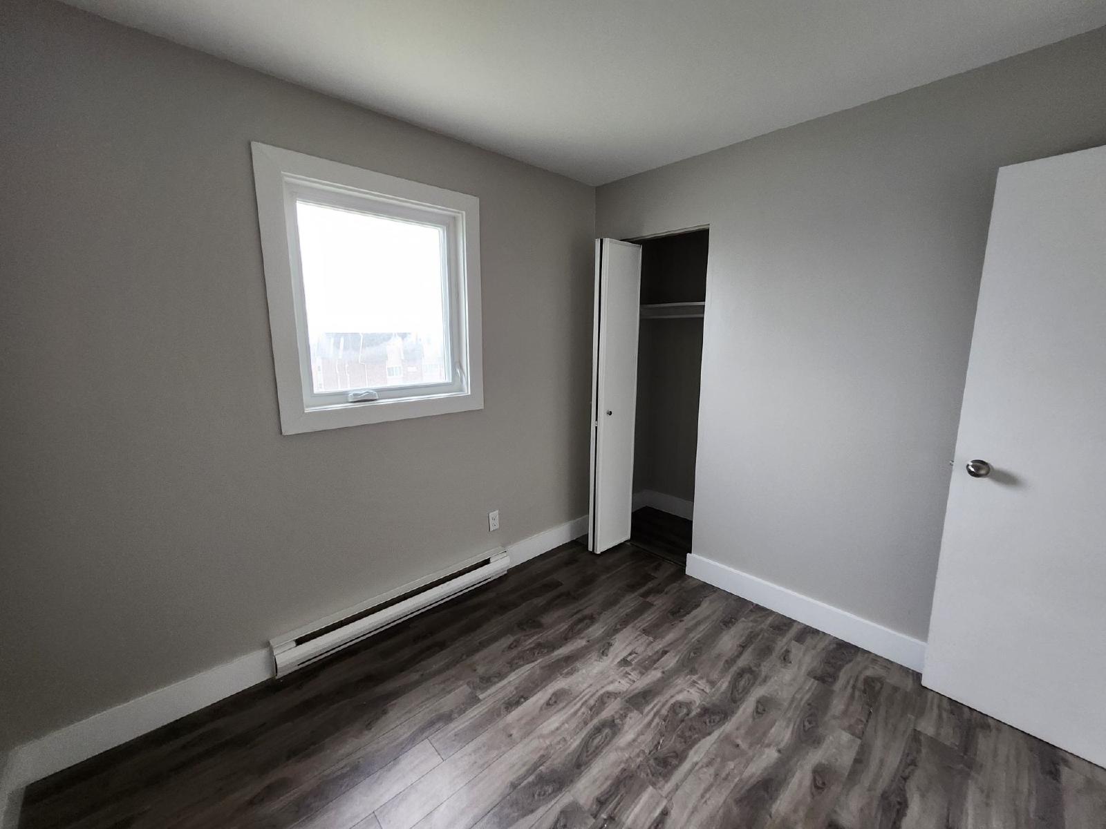 546 Martha Avenue - 16 property image