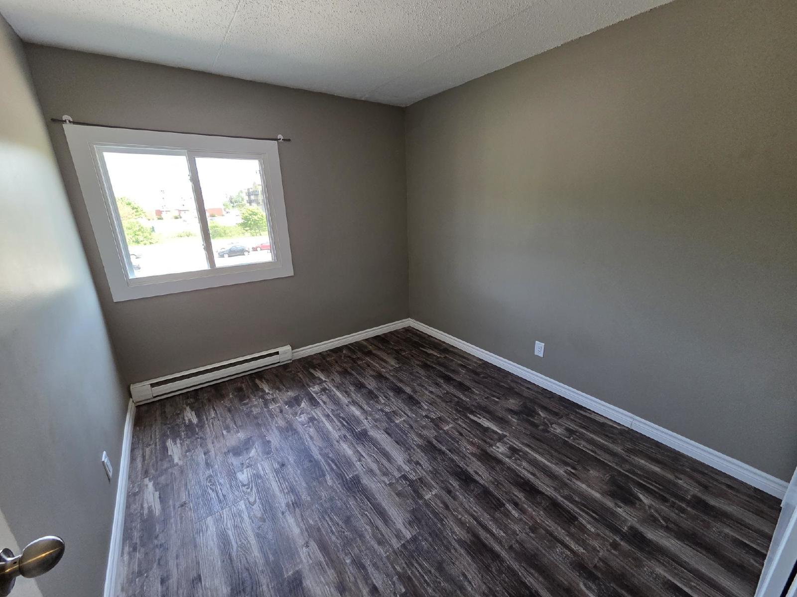 411 Ellerdale Street - 302 property image