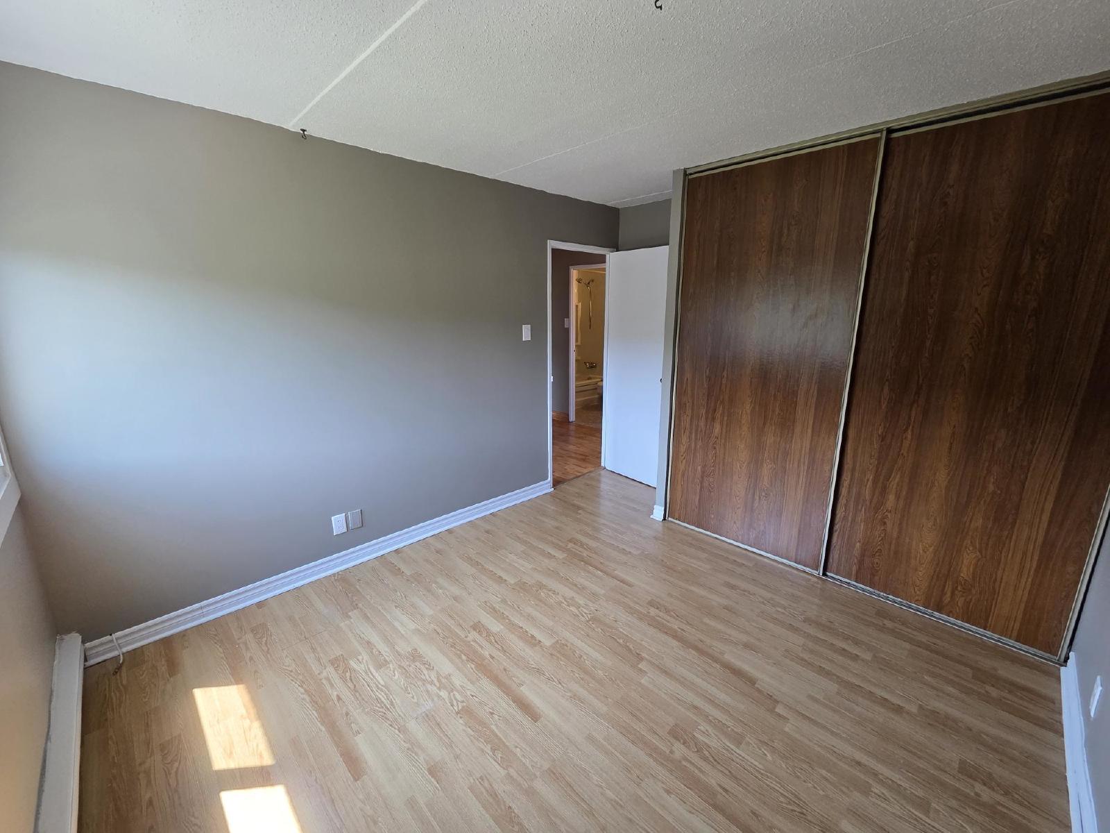 411 Ellerdale Street - 401 property image