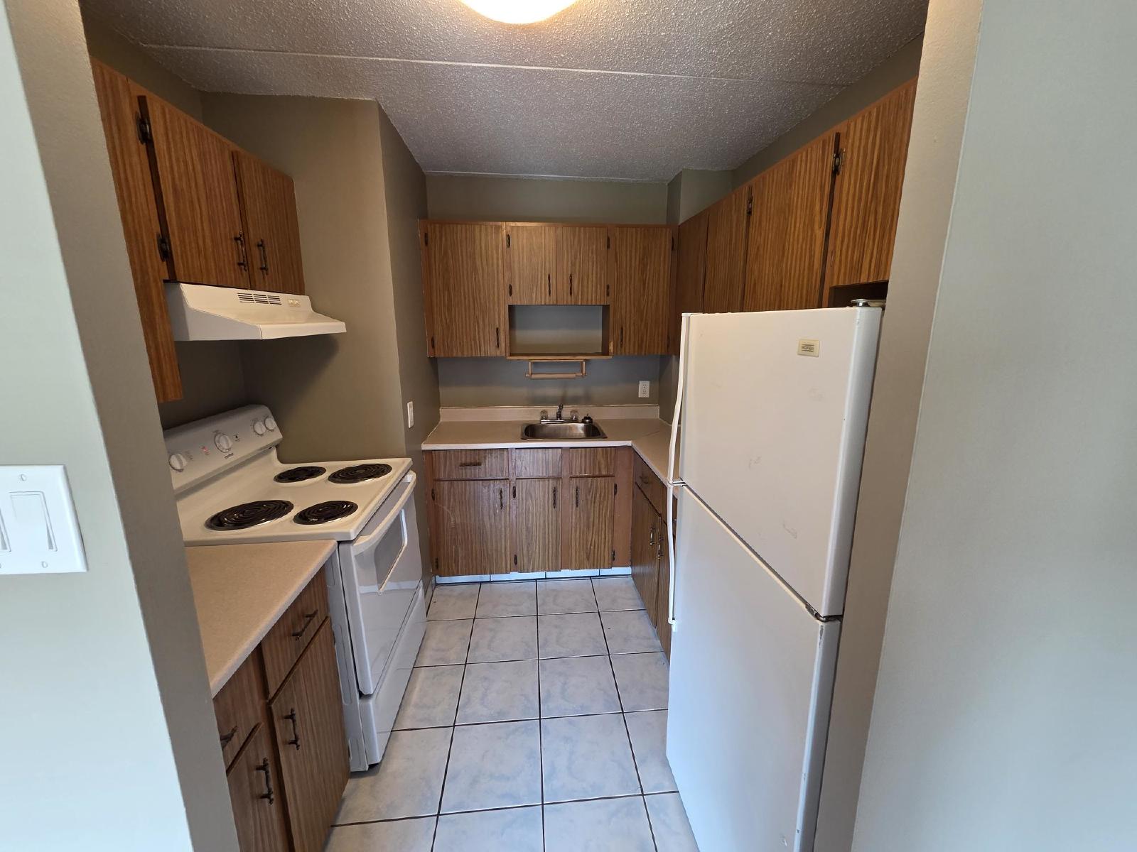 411 Ellerdale Street - 401 property image