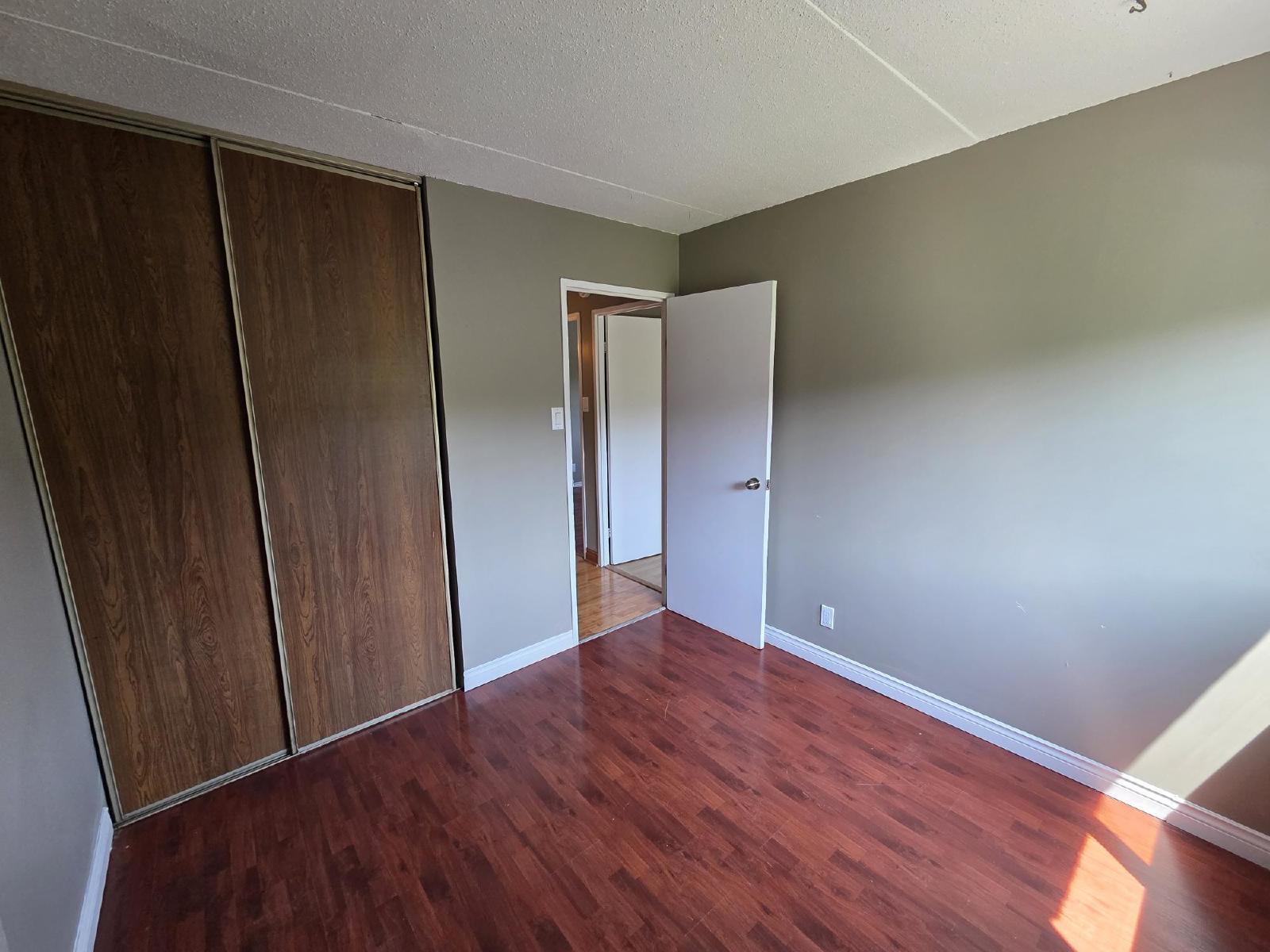 411 Ellerdale Street - 401 property image