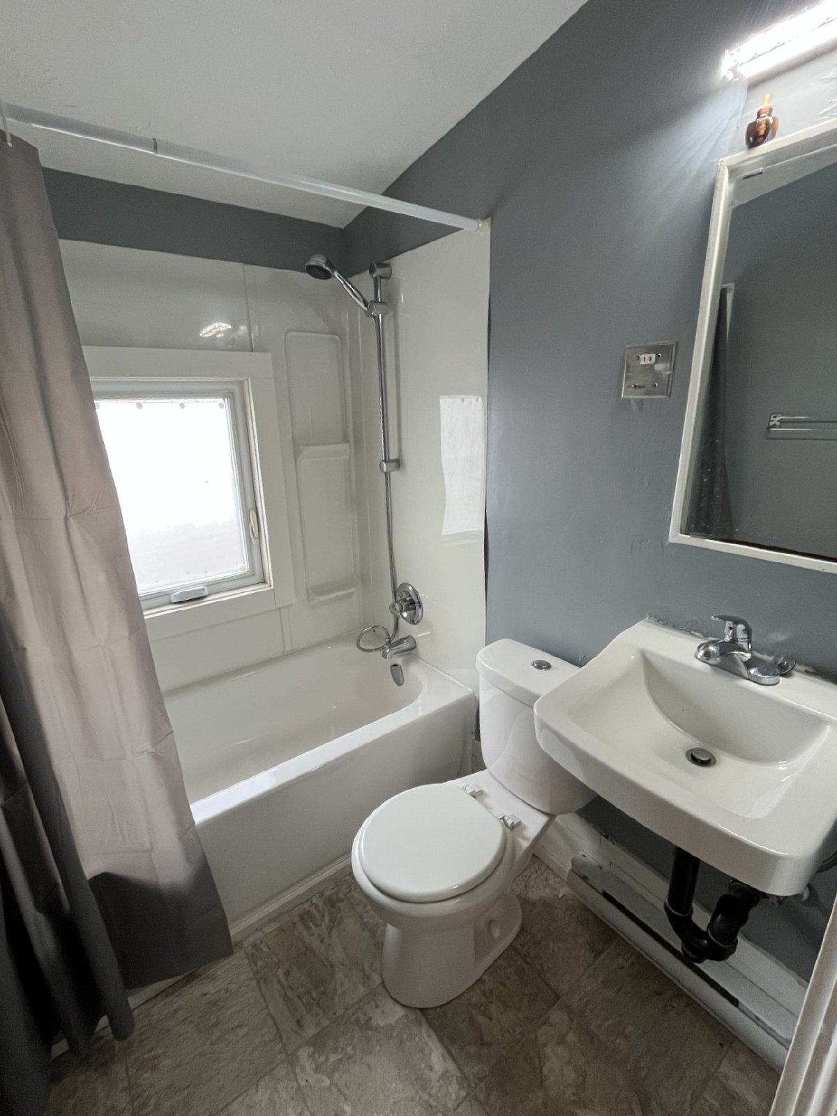 385 Lutz Street - 5 property image