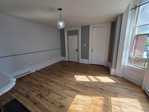 96 Wentworth St/253 Princess St - 96-1 property image