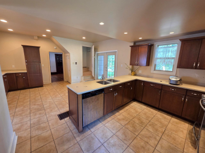 18 Everett Street - 1 property image