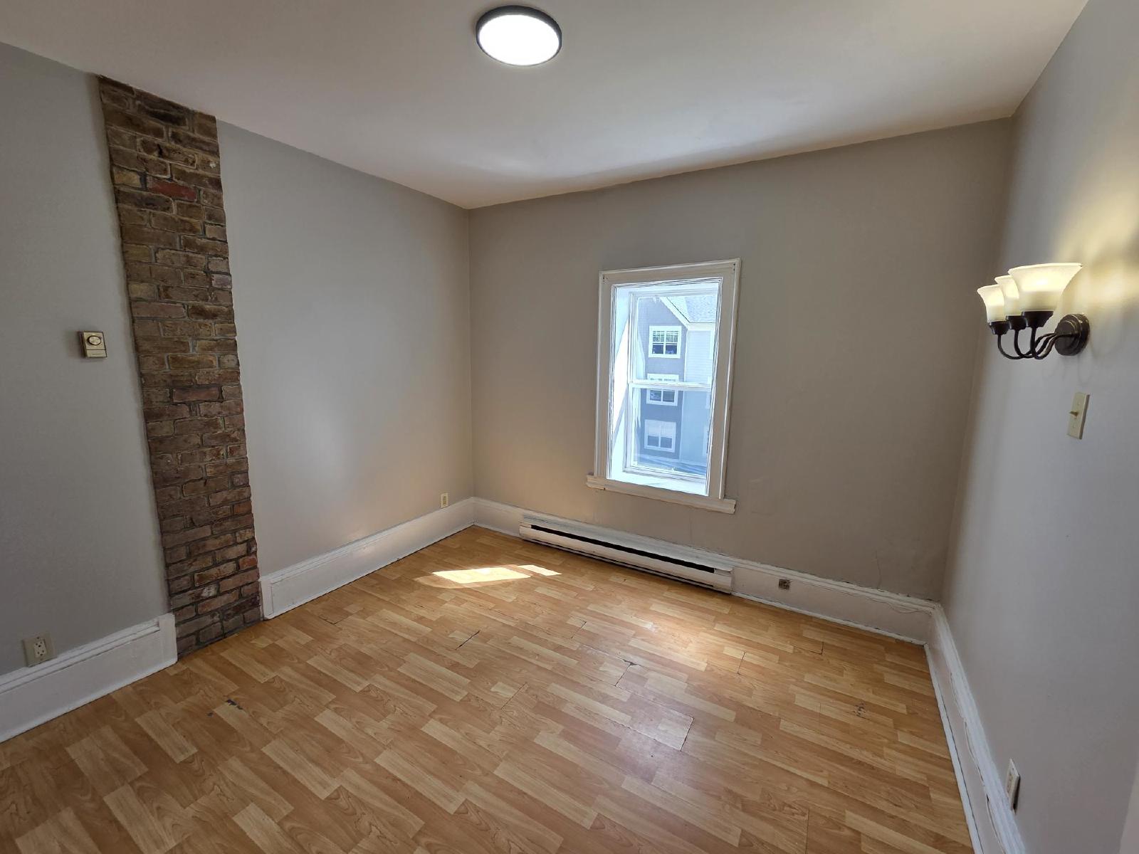 112 Queen Street - 3 property image
