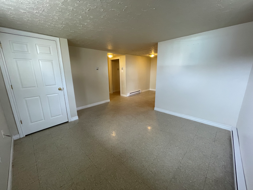 562 Edward Avenue - 1 property image