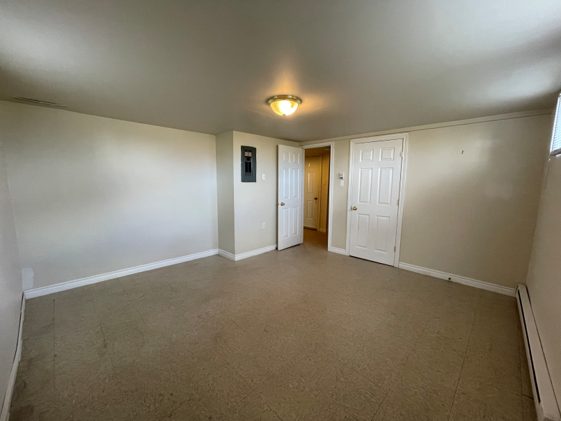 562 Edward Avenue - 1 property image