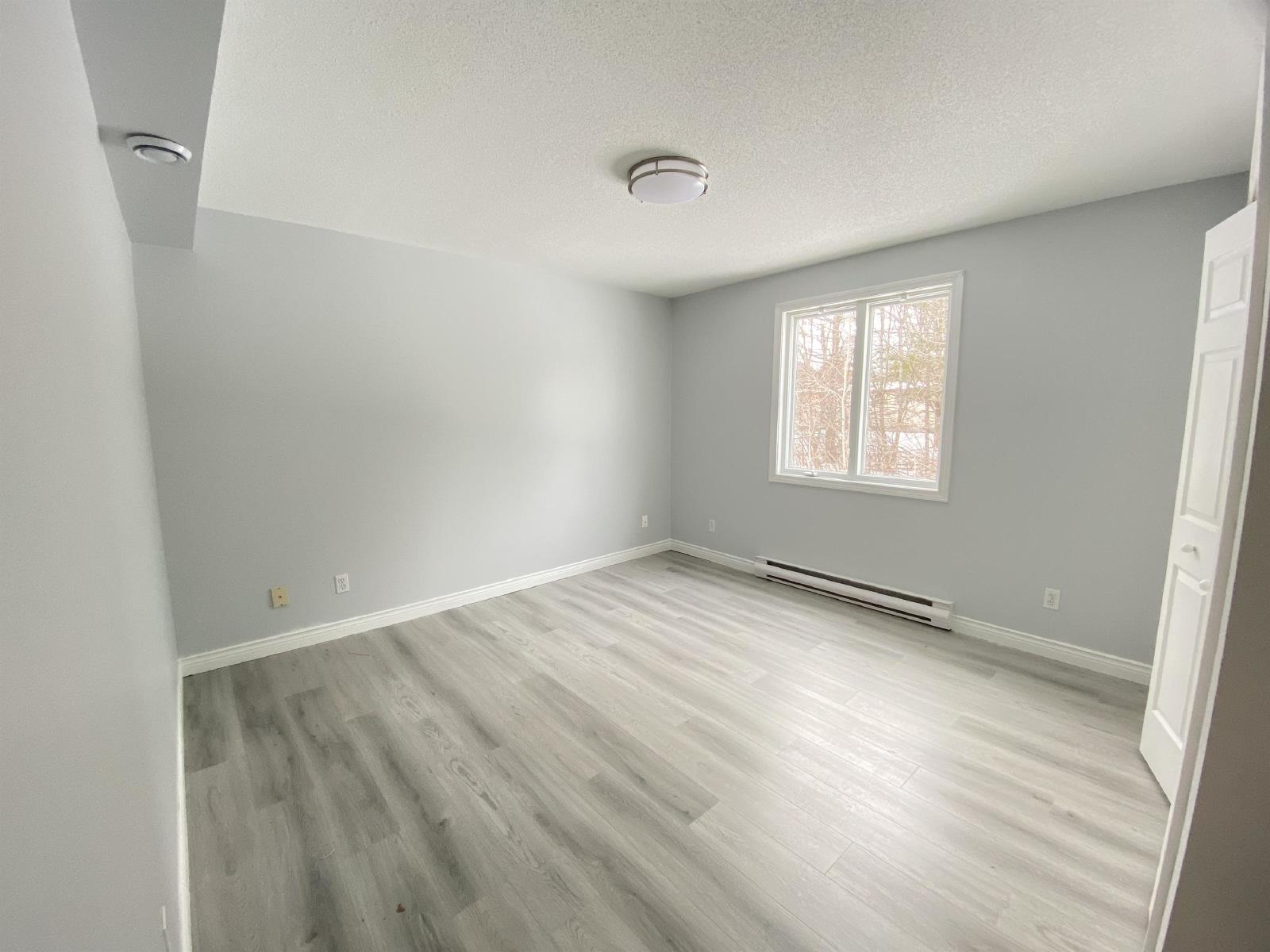 70 Glasier Road - 3 property image