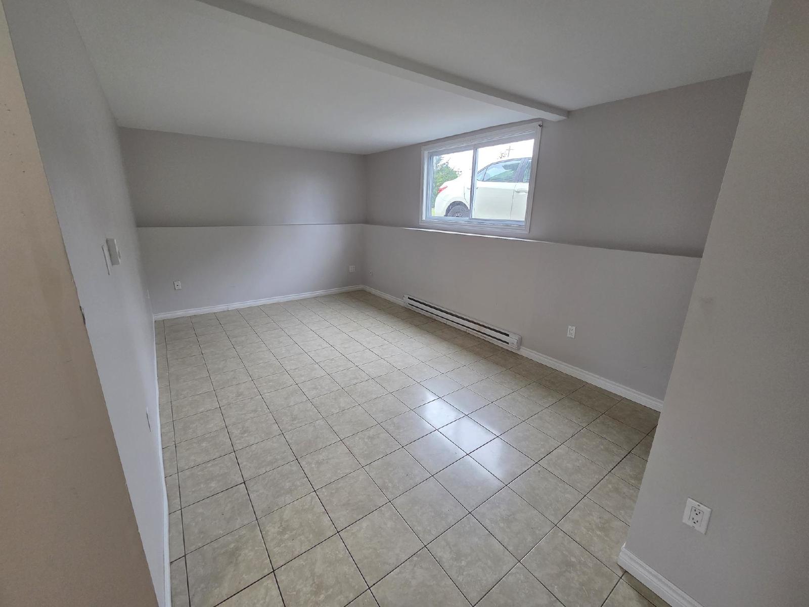 2 Kingsview Court - 2 property image