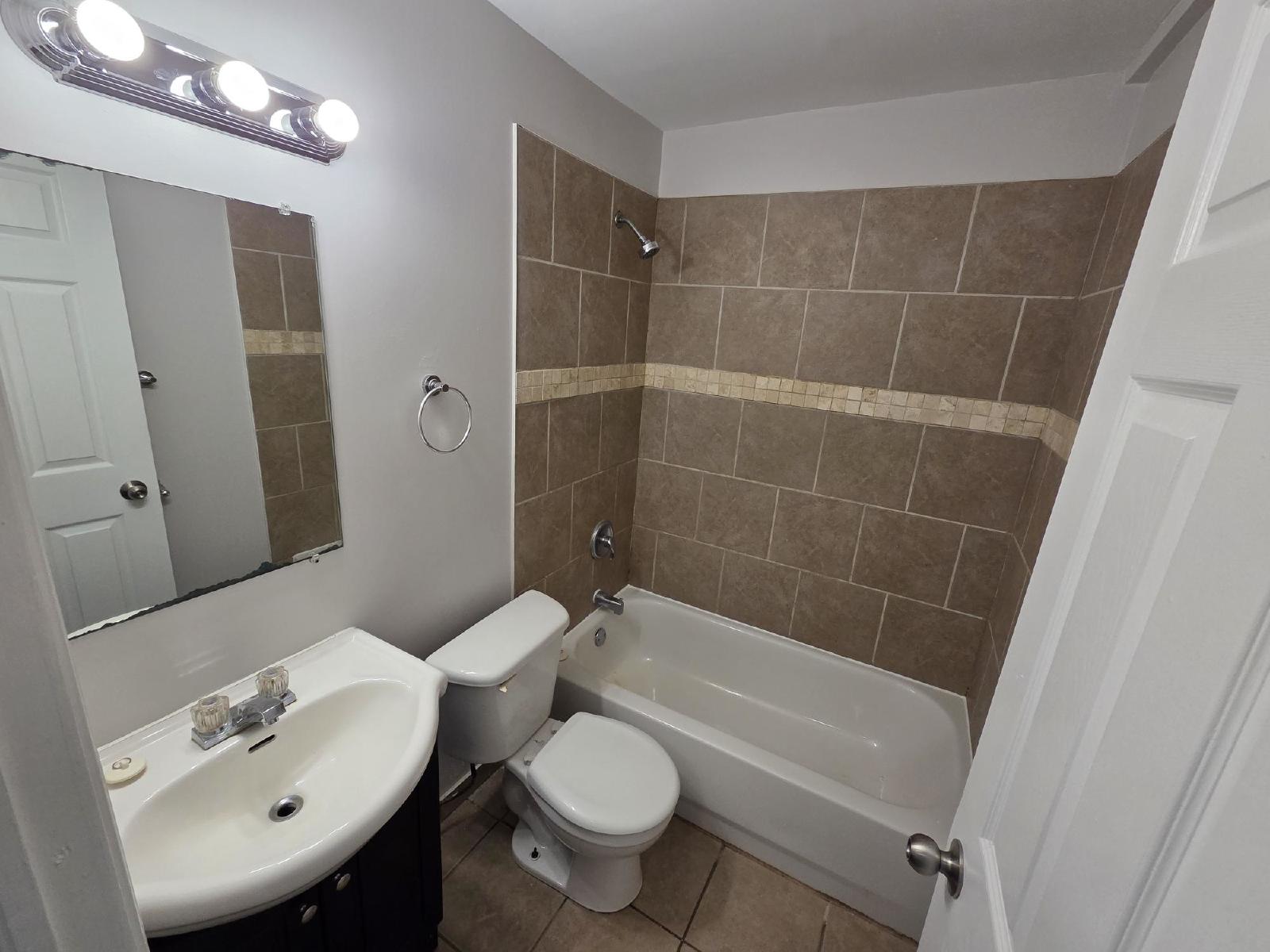 6 Kingsview Court - 2 property image