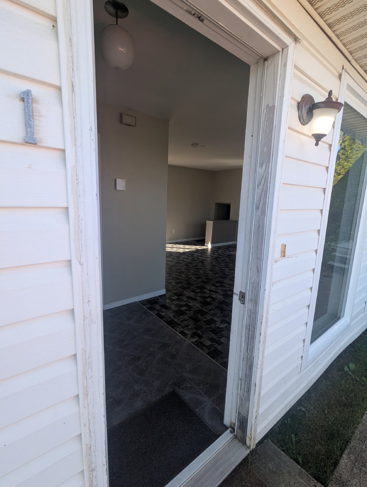 849 Rue Principale - 1 property image