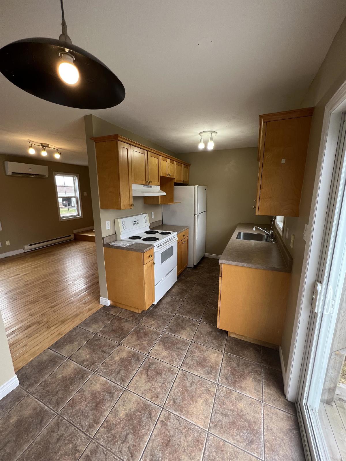 185 Rue Orleans - unit B property image