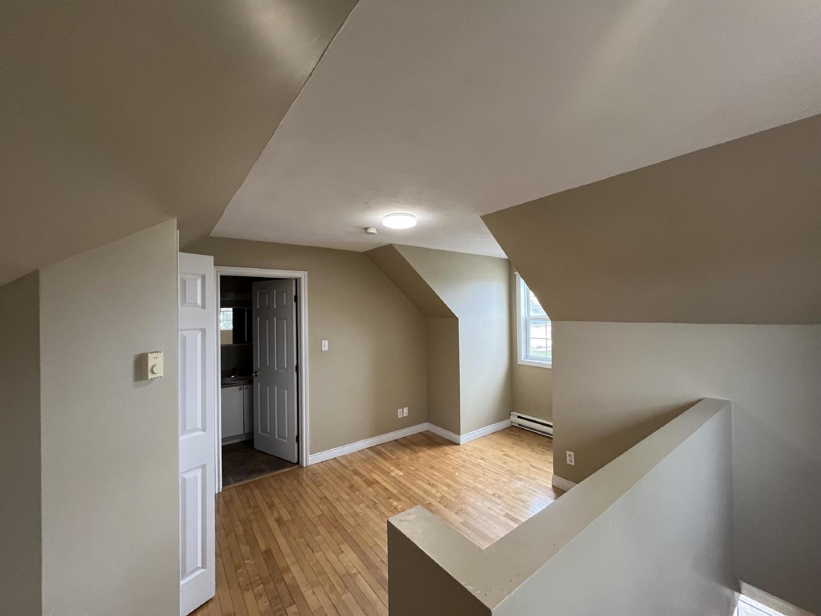 185 Rue Orleans - unit B property image
