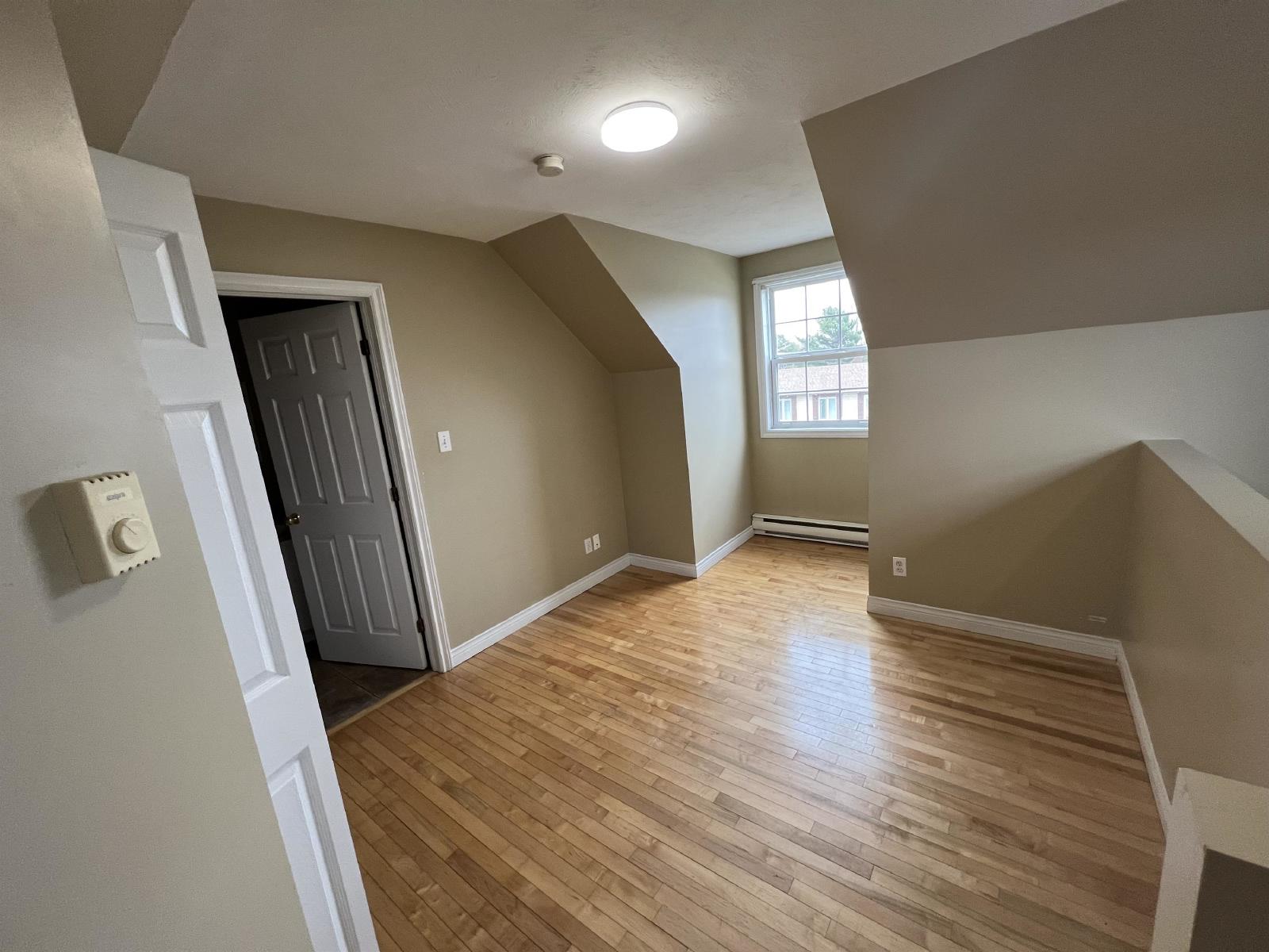 185 Rue Orleans - unit B property image