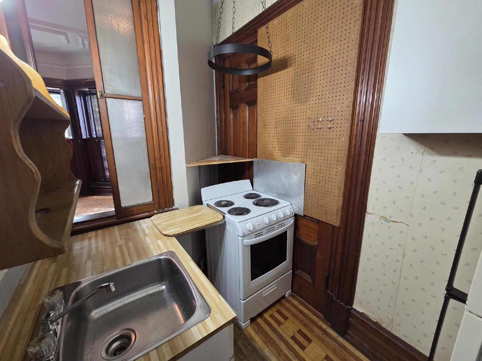 184 Germain Street - 1 property image