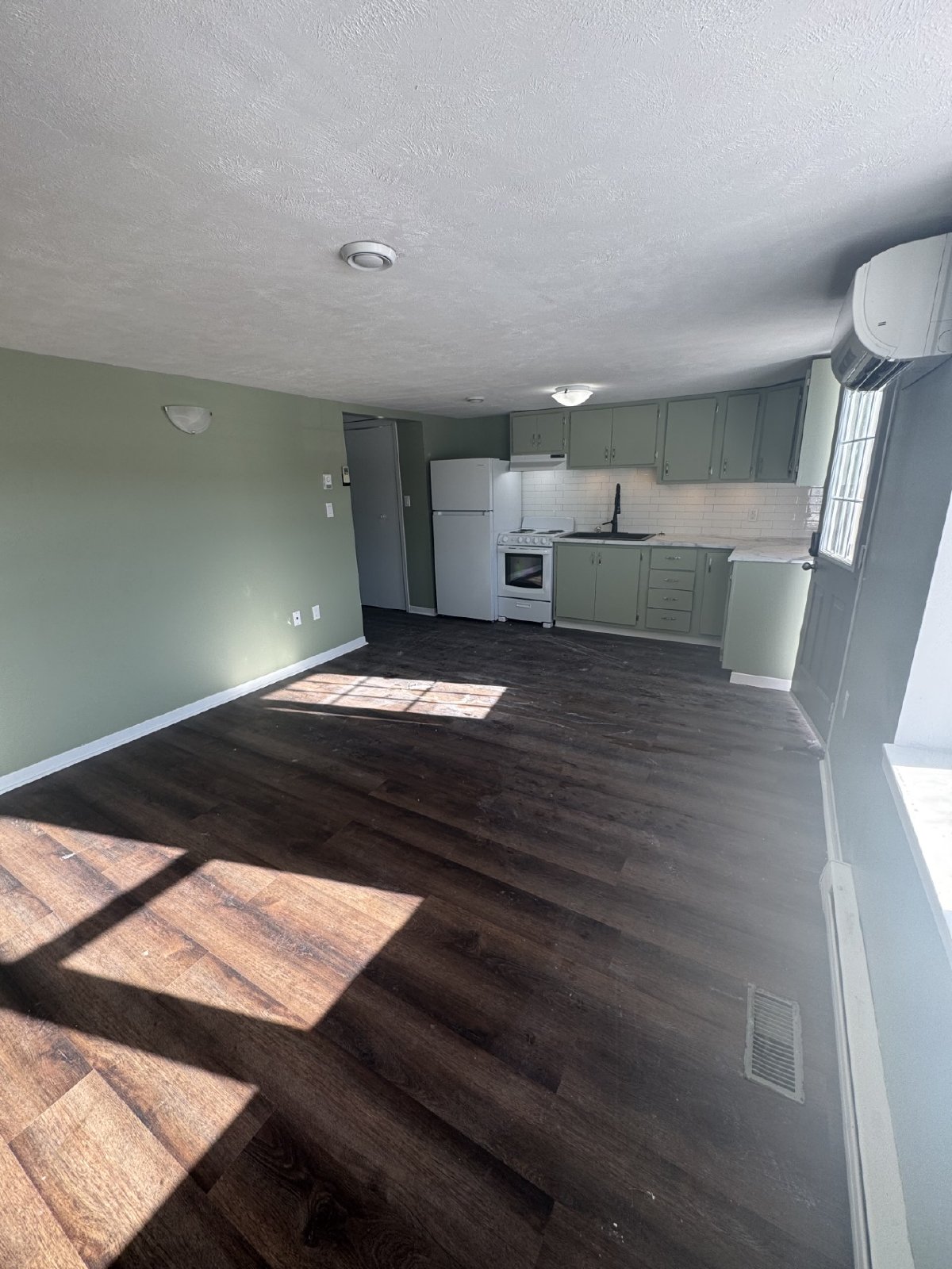 10437 Rue Principale. - 4 property image