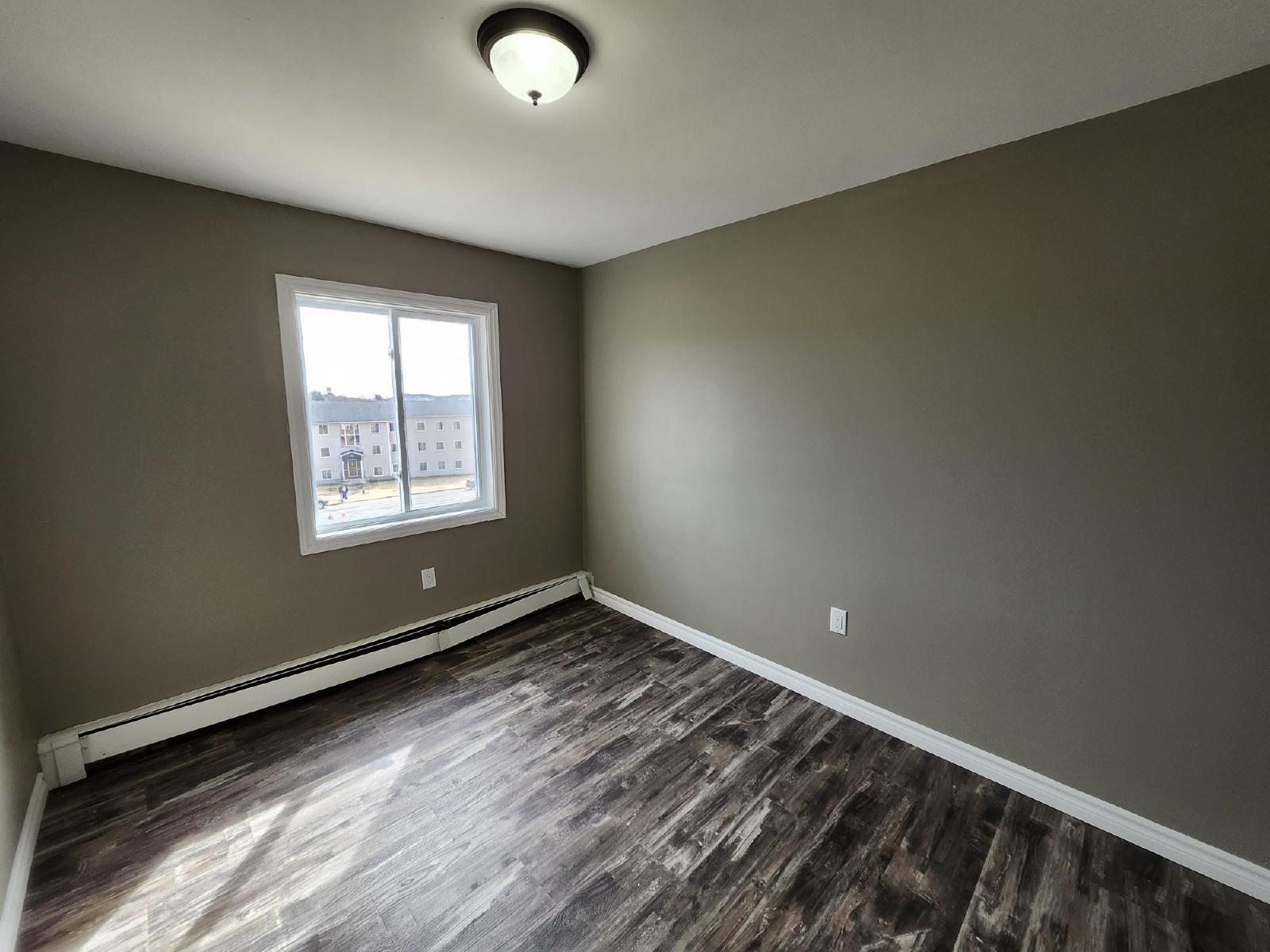 7 Roxbury Drive - 9 property image