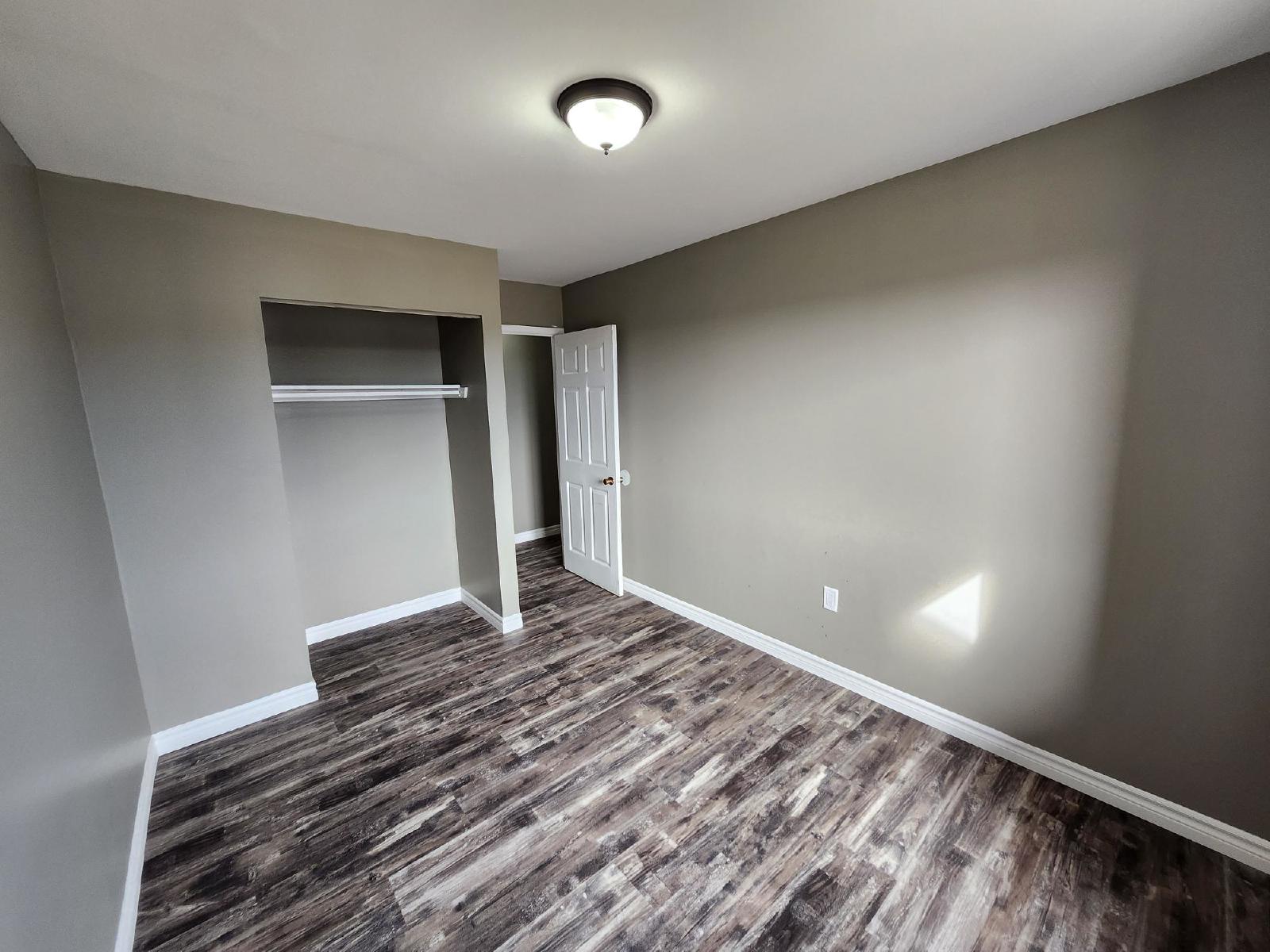 7 Roxbury Drive - 9 property image