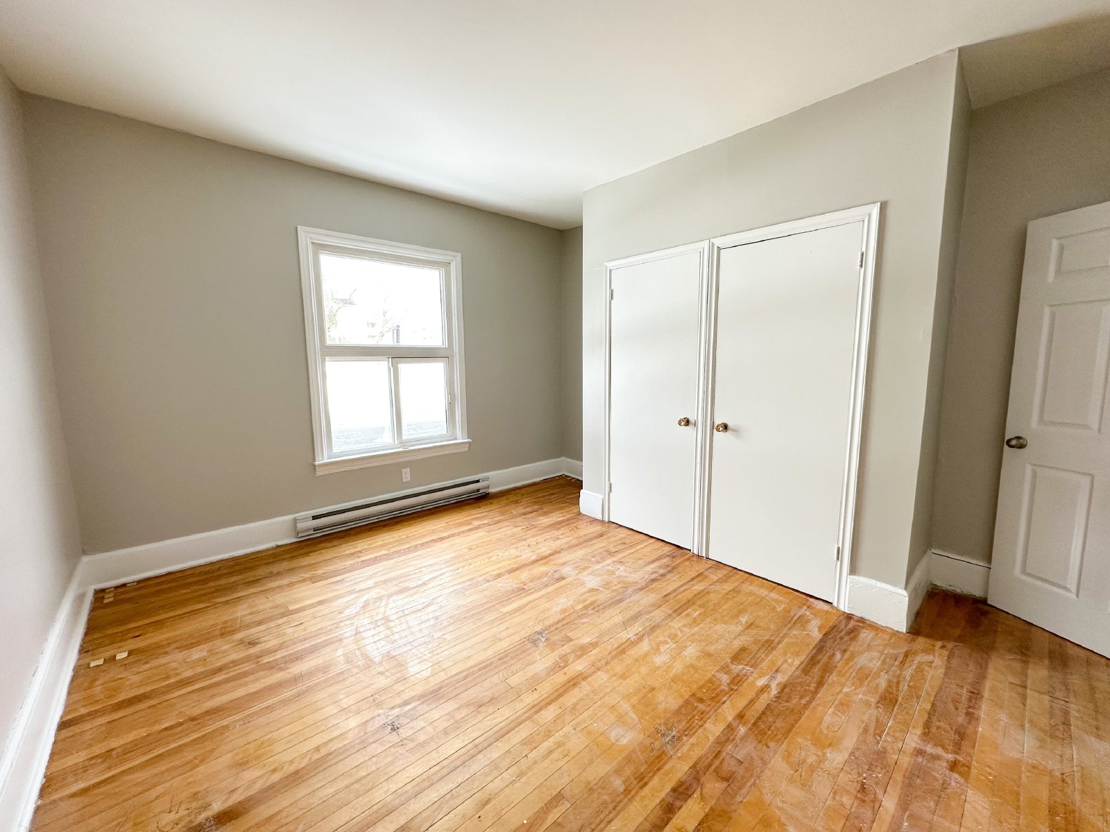 118 Main St/8-10 Cedar St - 118 Main #1 property image