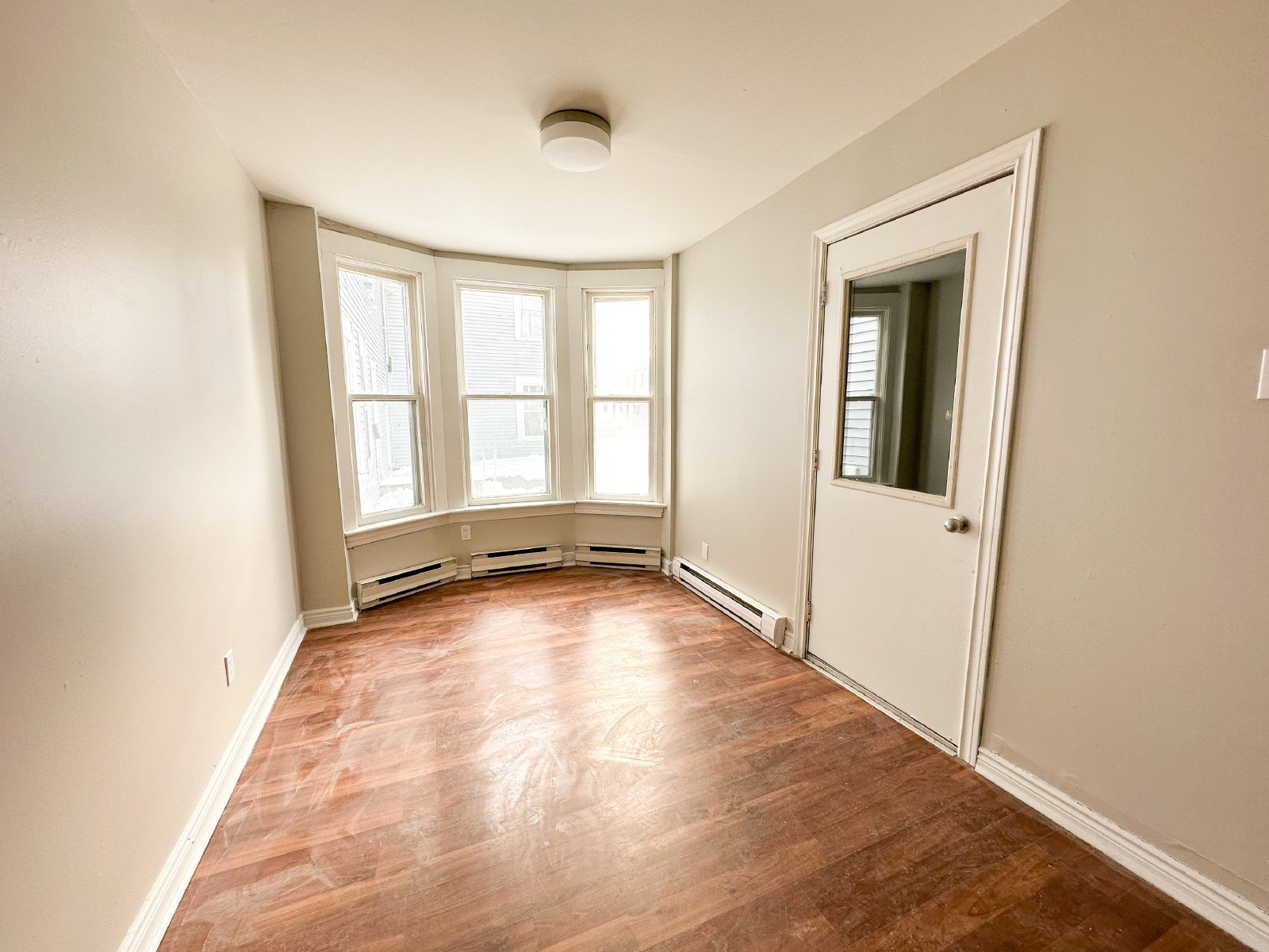 118 Main St/8-10 Cedar St - 118 Main #1 property image