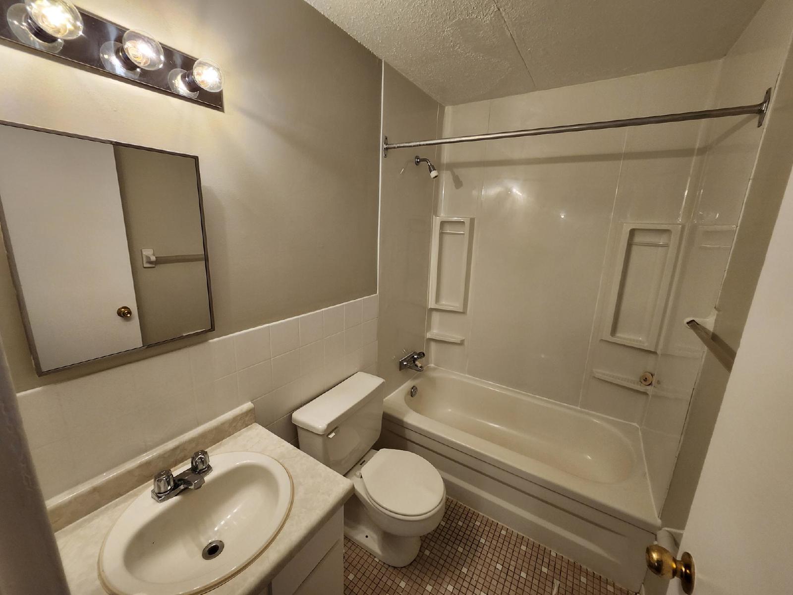 411 Ellerdale Street - 708 property image
