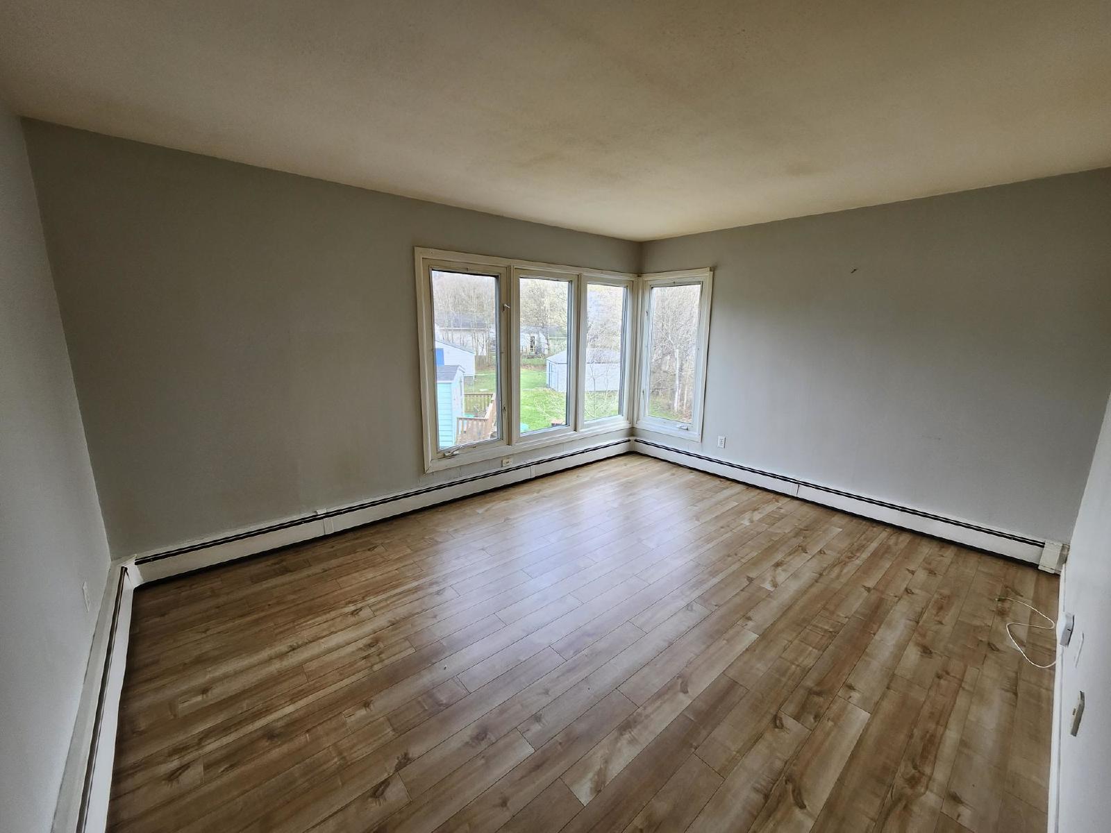 84-86 Dufferin Avenue - 84-4 property image
