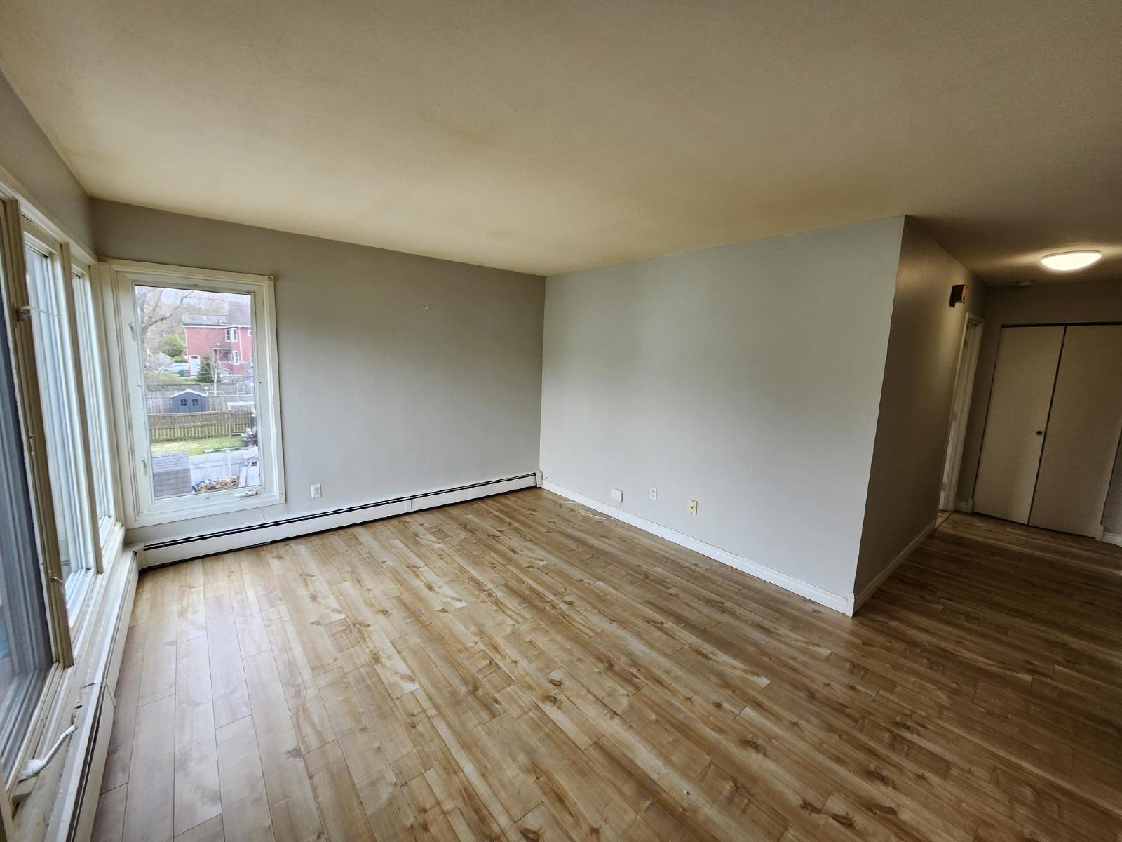 84-86 Dufferin Avenue - 84-4 property image