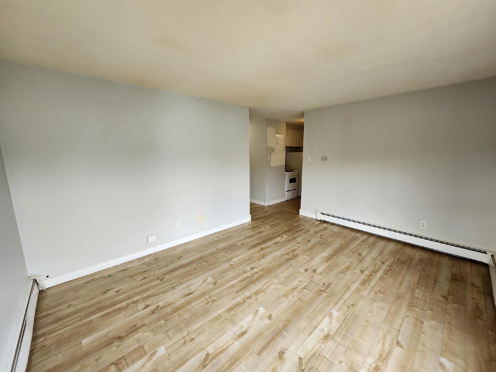 84-86 Dufferin Avenue - 84-4 property image