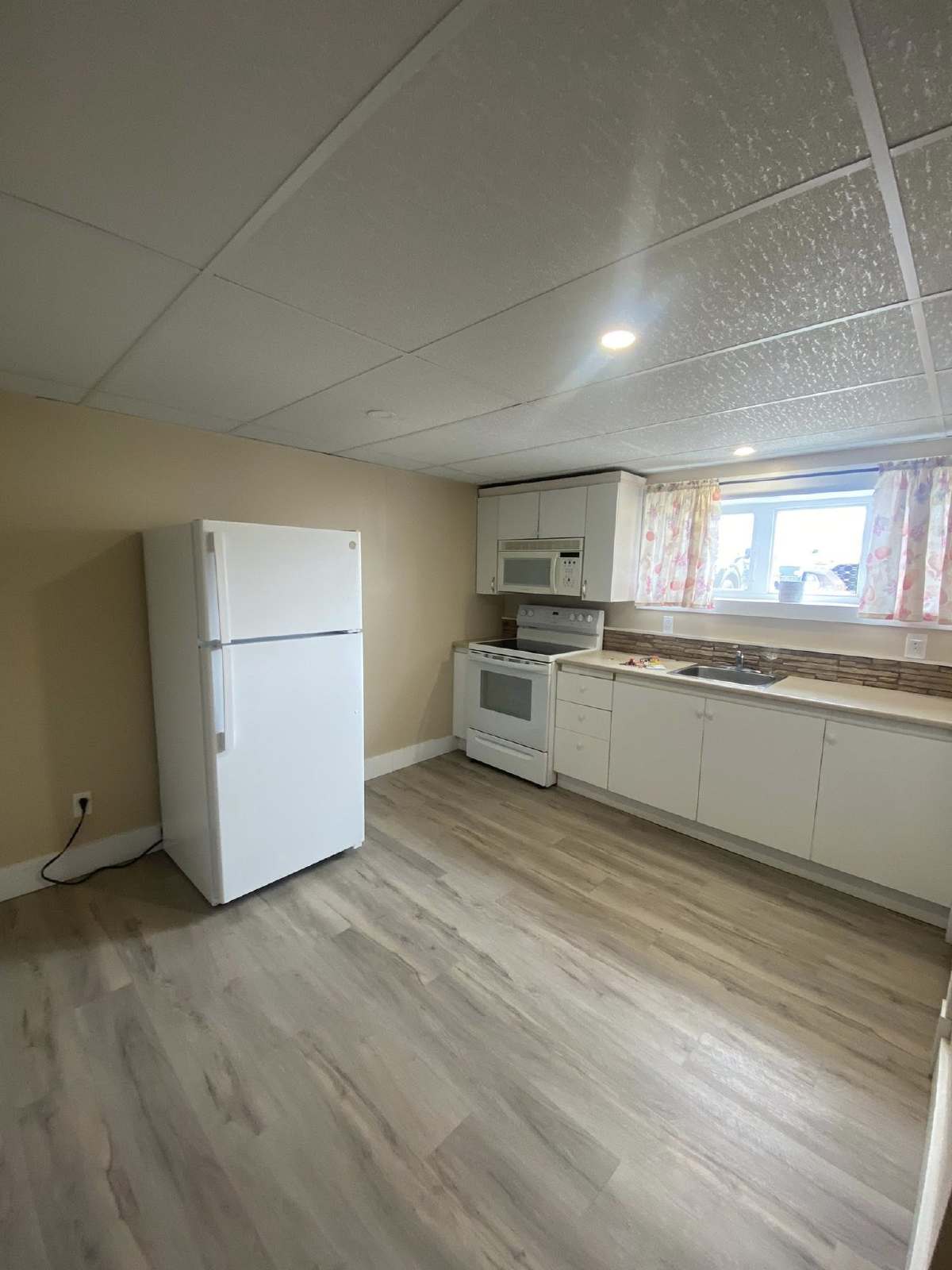 894 Rue Principale - 6 property image